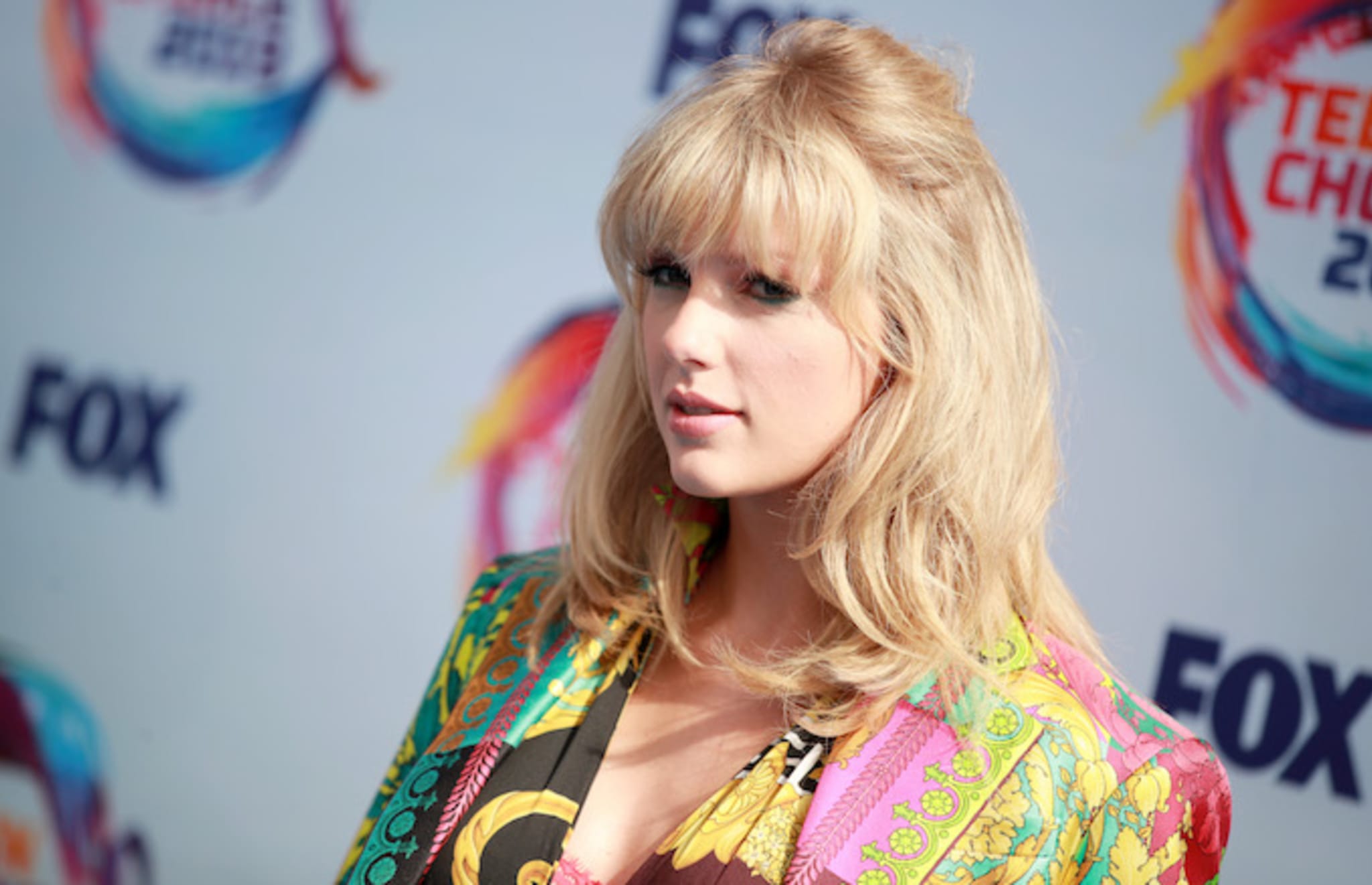 Taylor Swift attends FOX's Teen Choice Awards 2019.