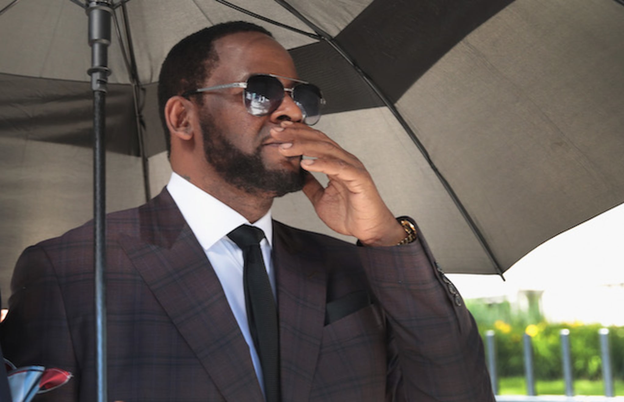 r kelly arrested federal charges