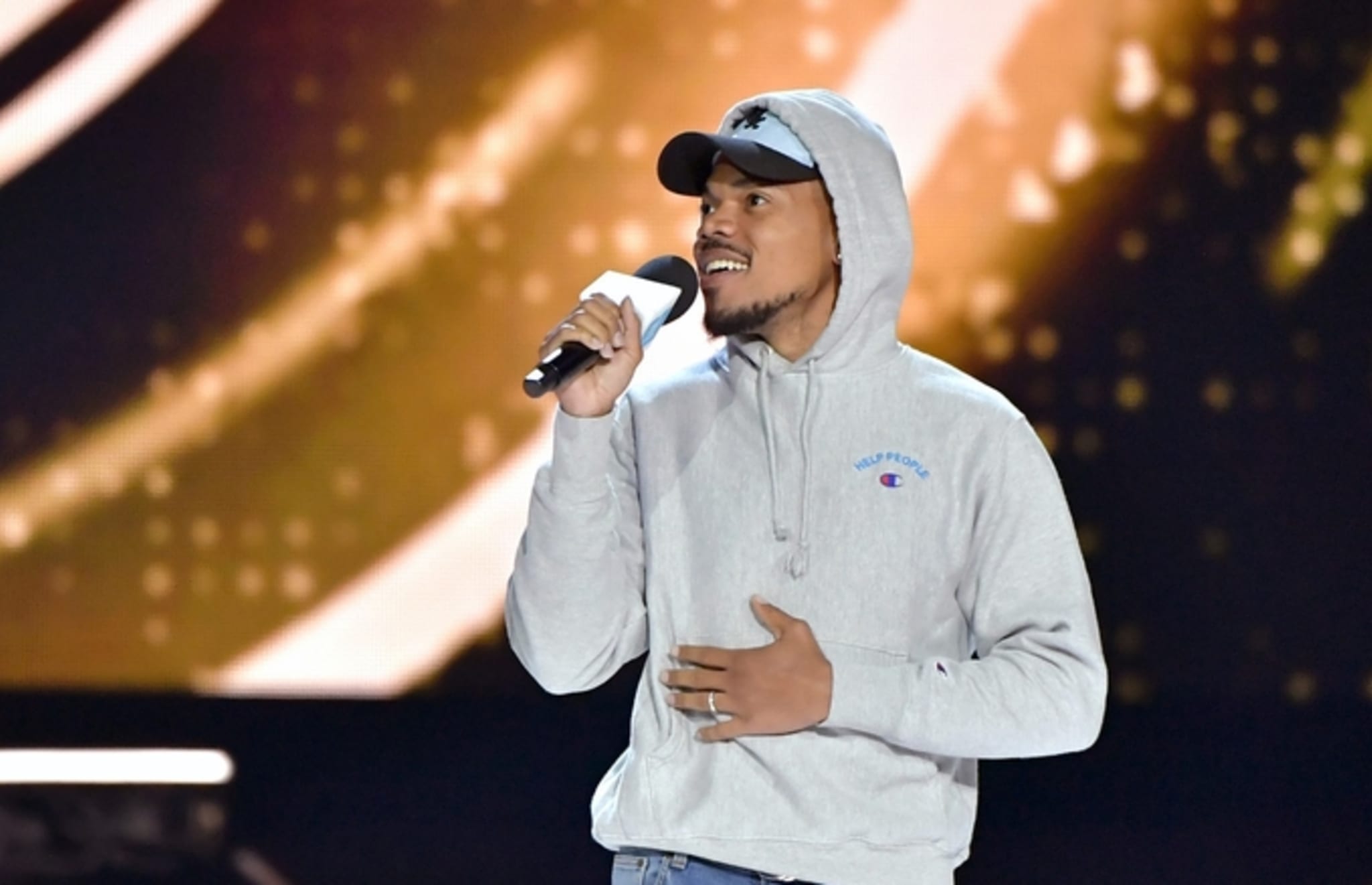 chance the rapper microphone hoddie