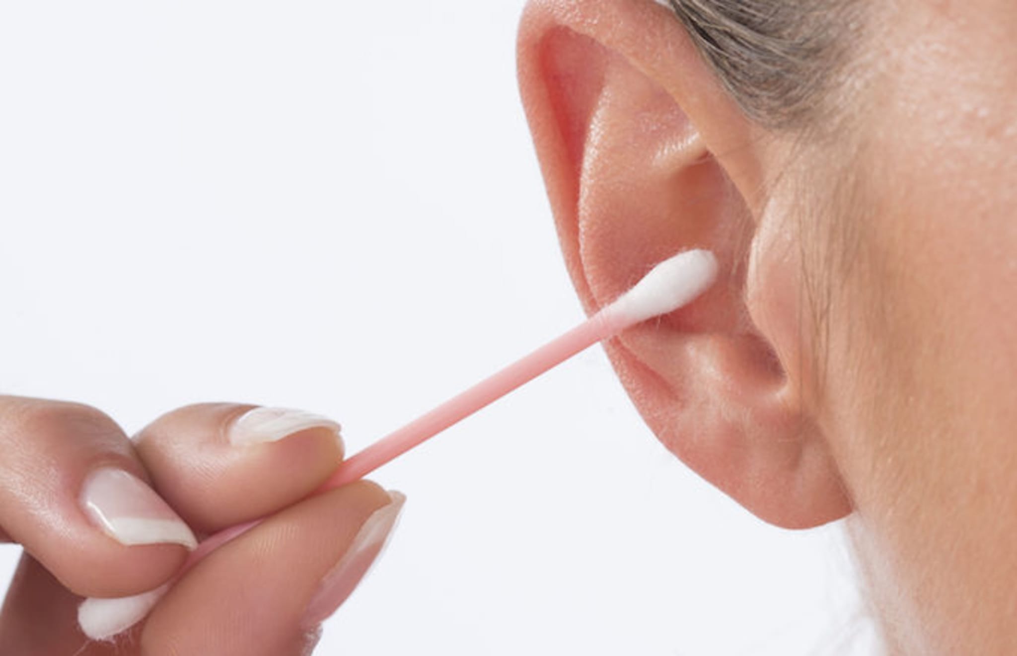 woman can't hear men