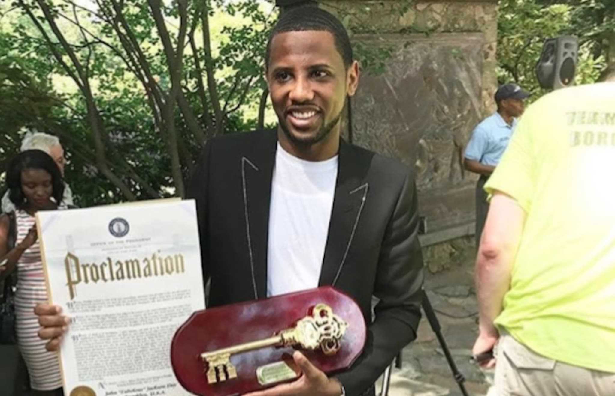 Fabolous receives key to Brooklyn.