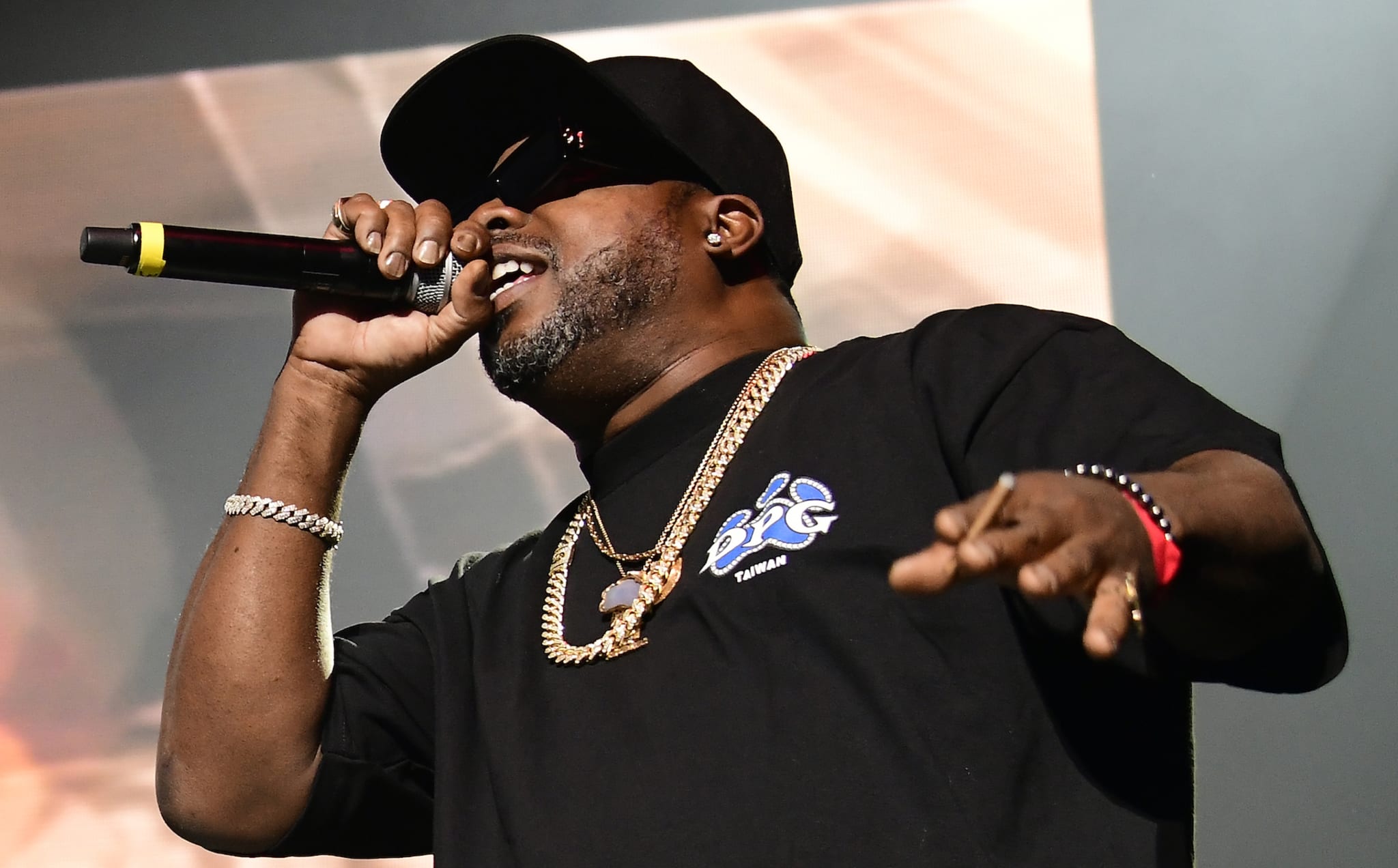 Daz Dillinger performs during the V101.1 Holiday Jam at Golden 1 Center in 2021