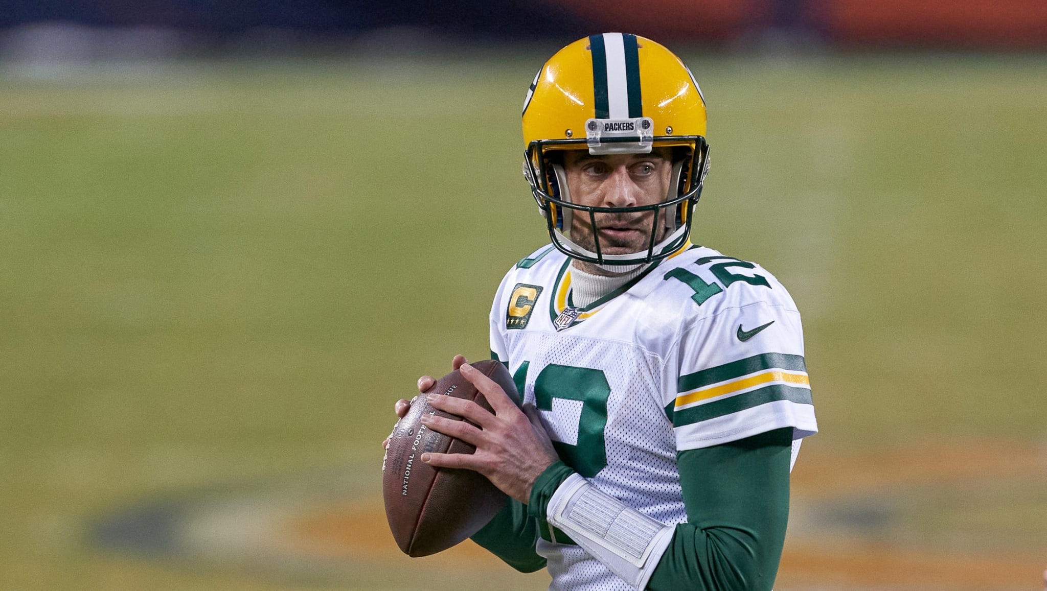 aaron rodgers signs huge deal