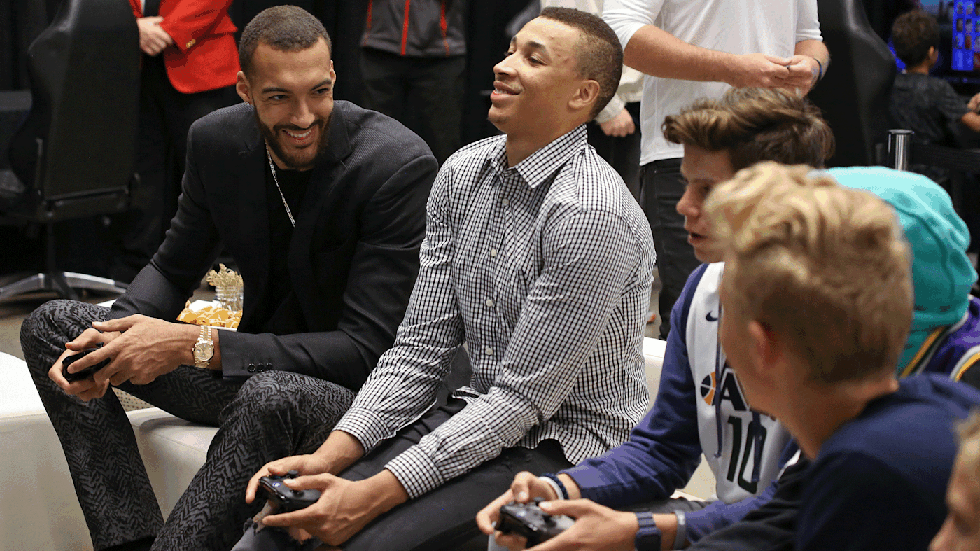 Dante Exum and Rudy Gobert game with some fans.