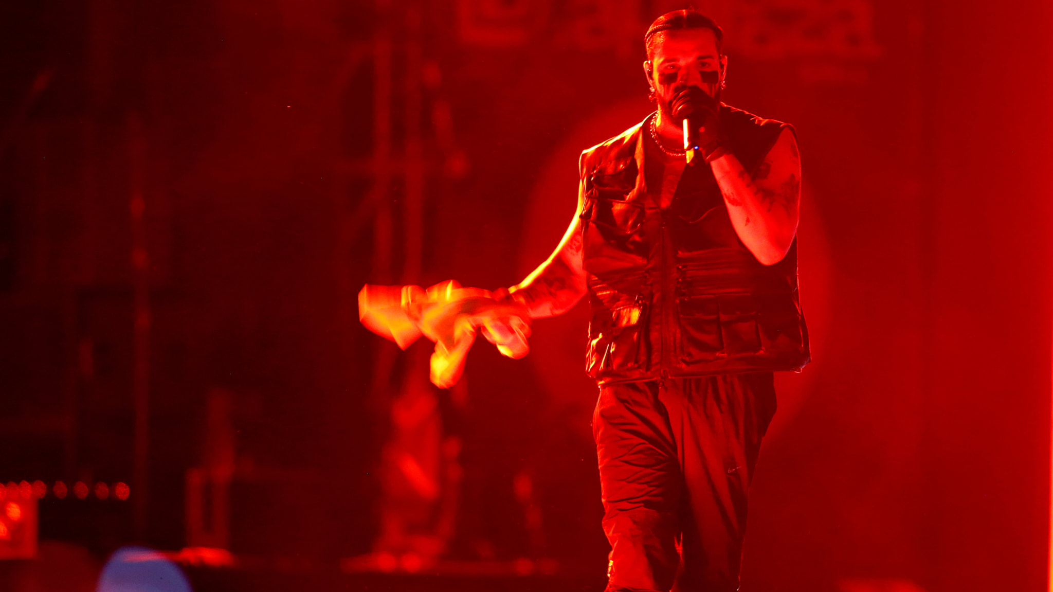 drake is seen performing on tour