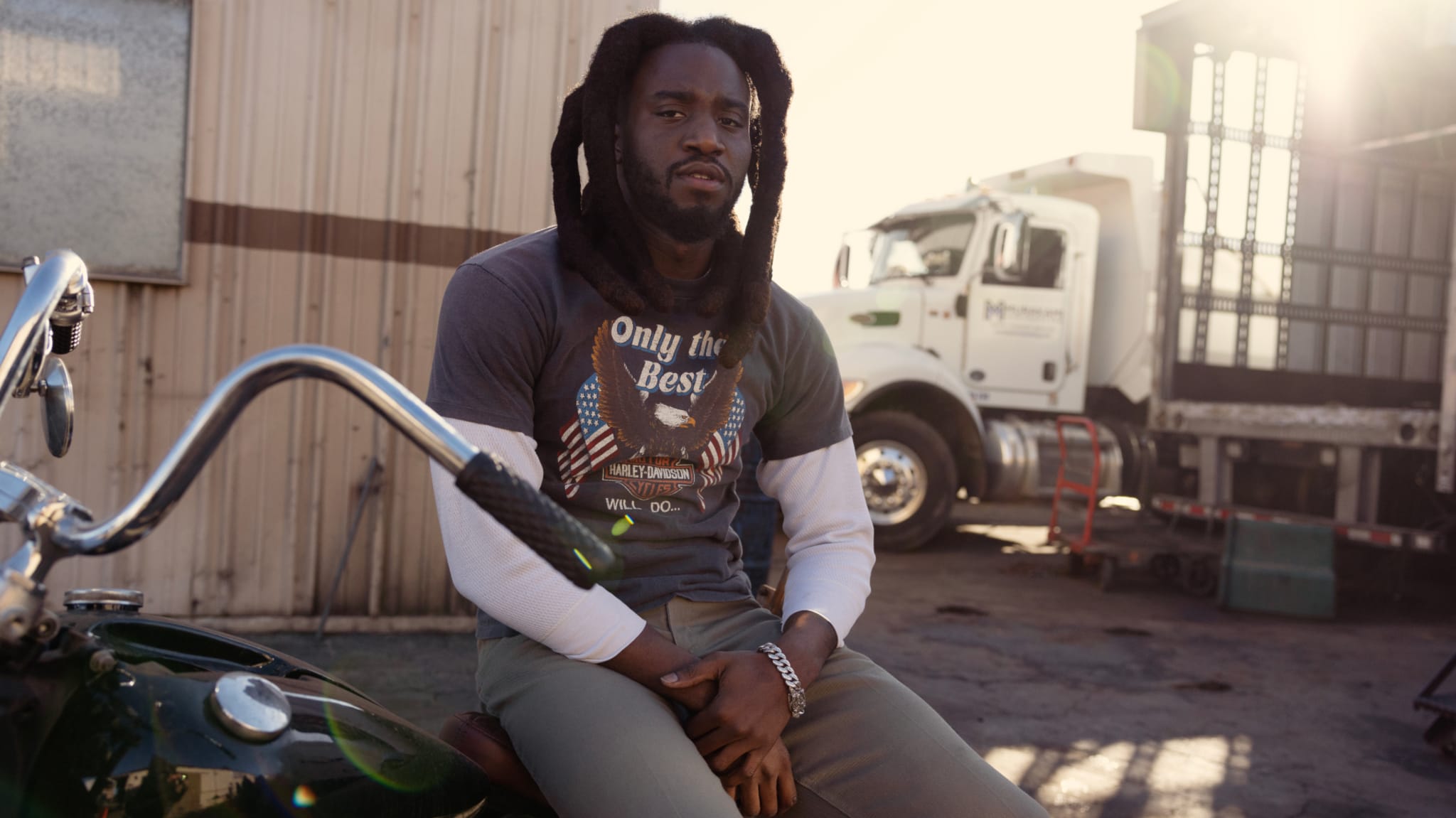 Harley Davidson model photo is shown