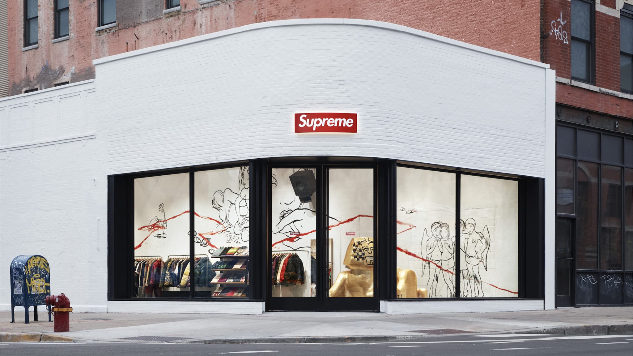 Photograph of new Supreme Chicago store