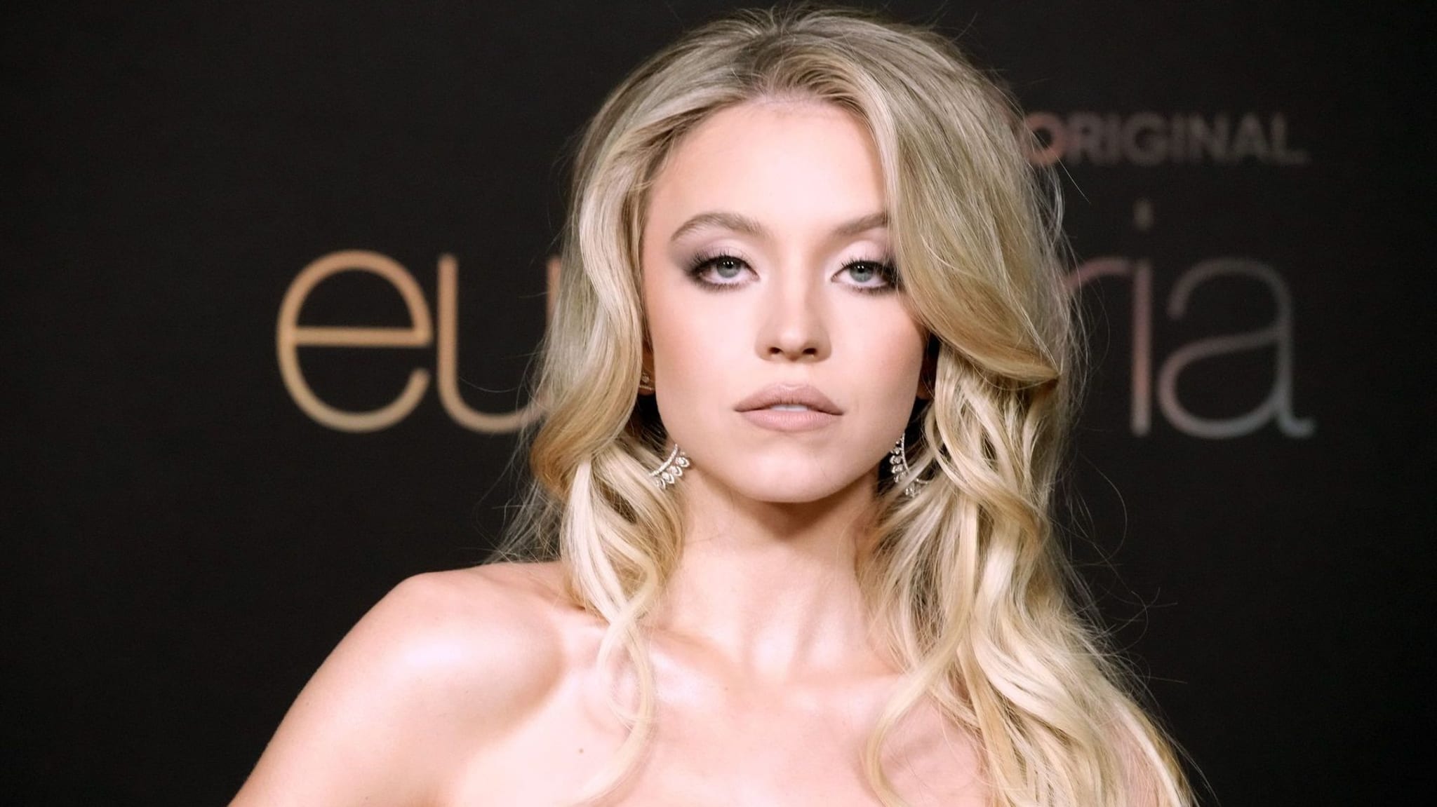 Sydney Sweeney attends HBO's "Euphoria" Season 2 Photo Call