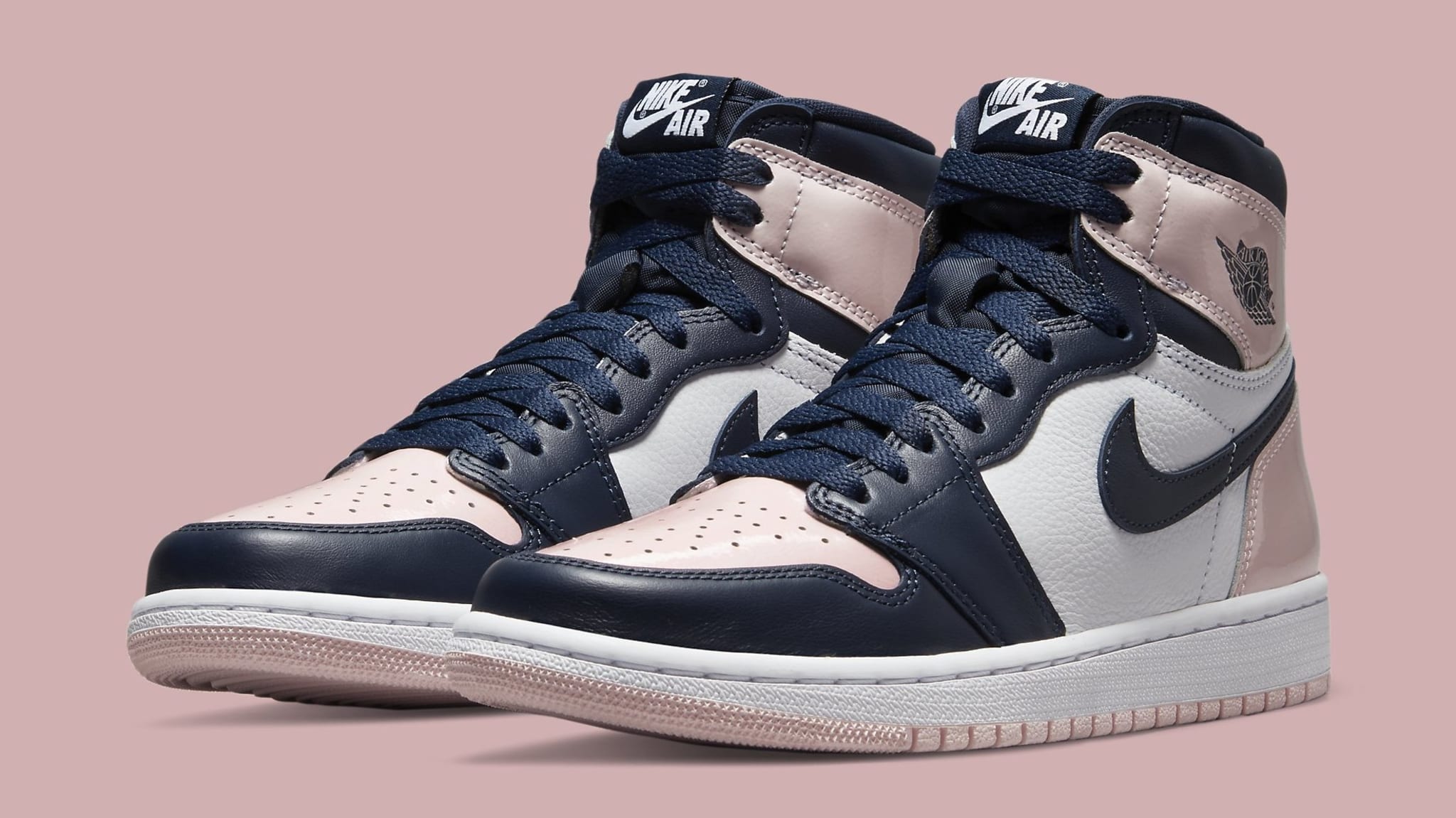 Air Jordan 1 Retro High OG Women's 'Atmosphere' DD9335-641 Pair