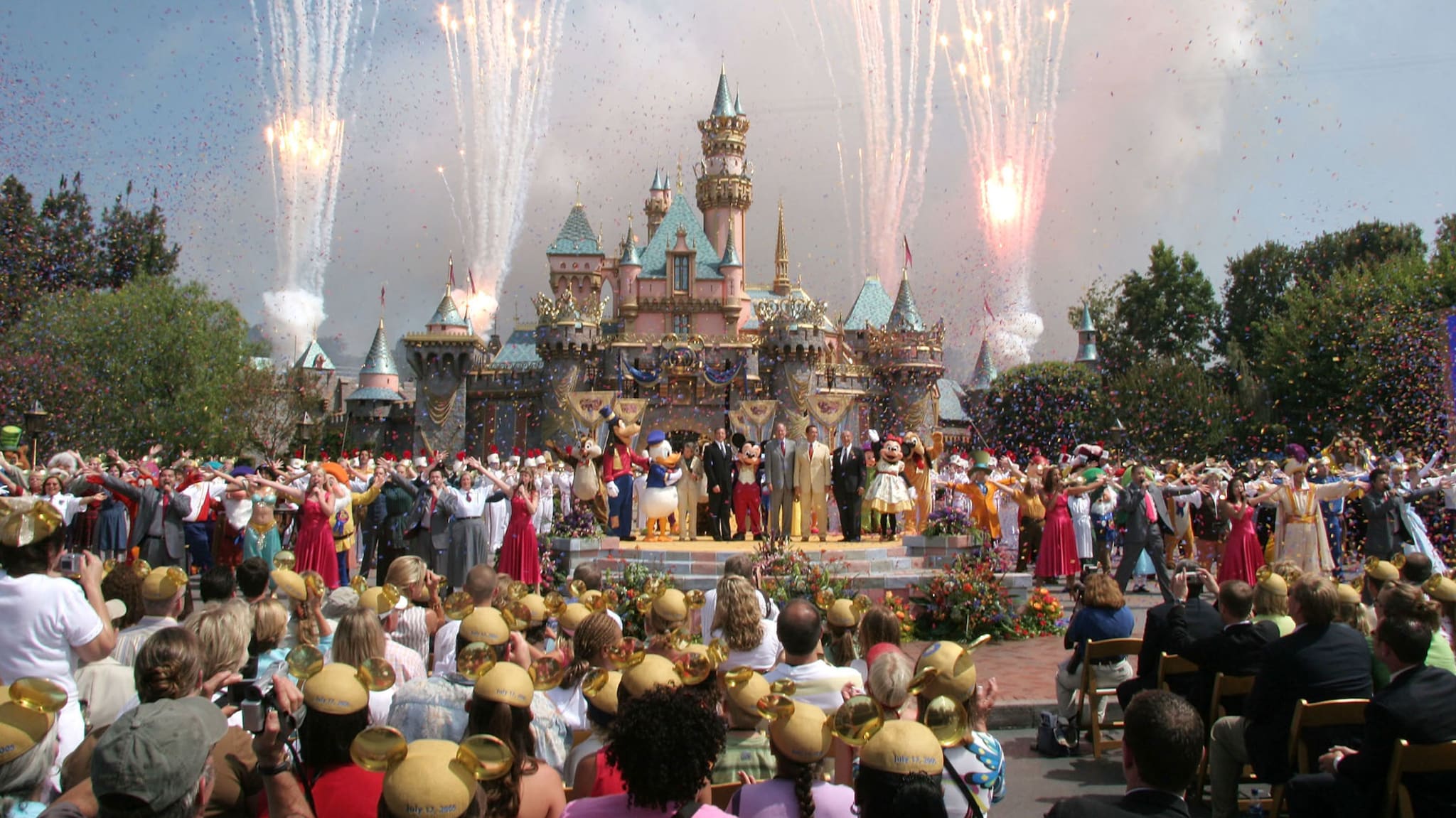 disneyland annual pass