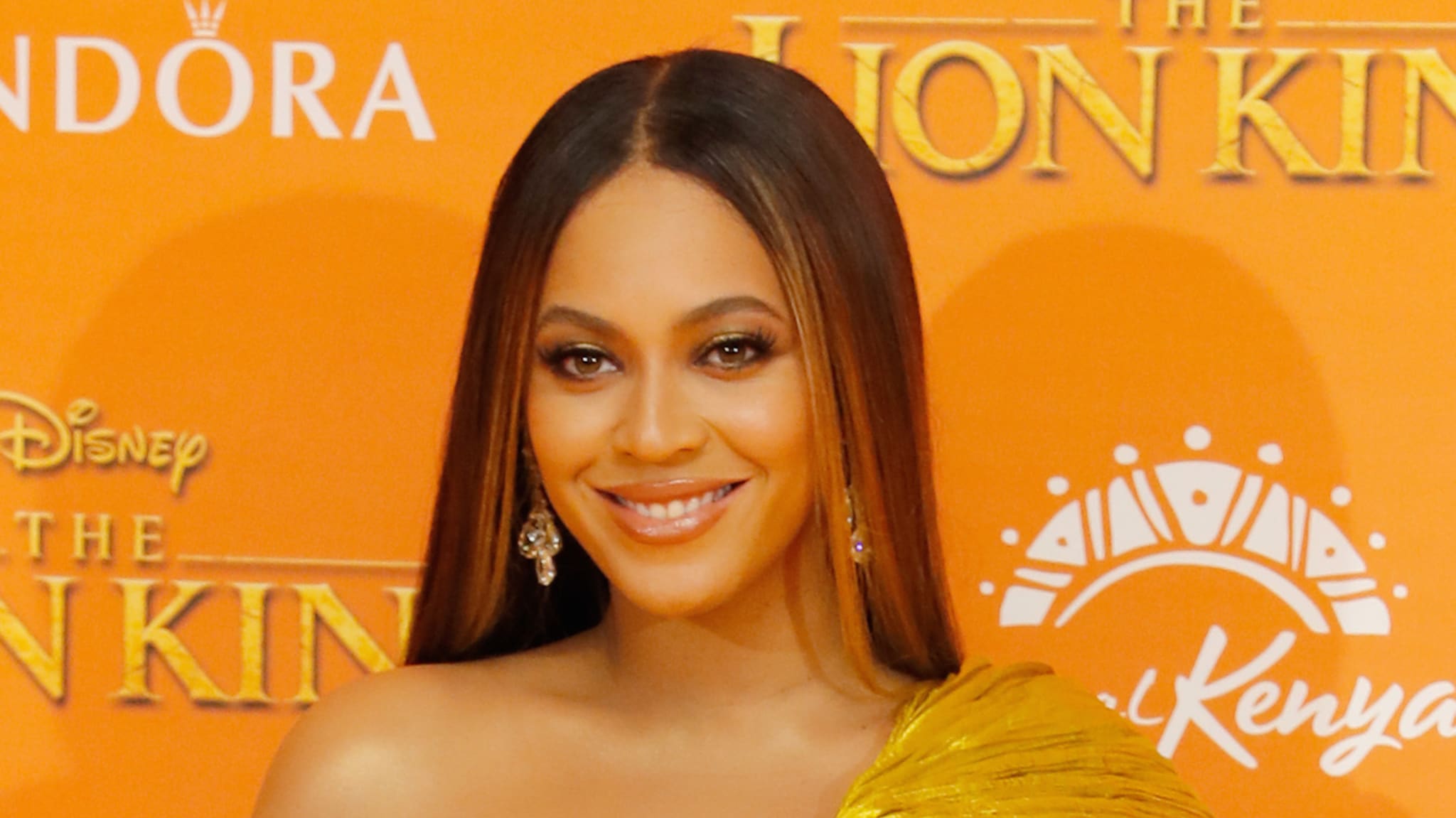 Beyonce Knowles Carter attends the European Premiere of "The Lion King"