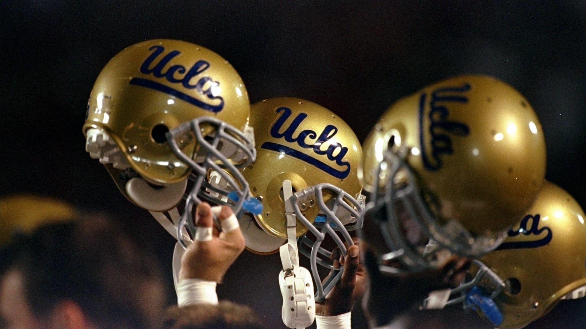 ucla football covid