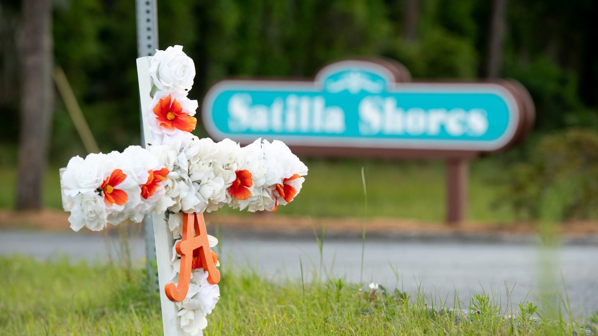 ahmaud arbery memorial 2 men charged