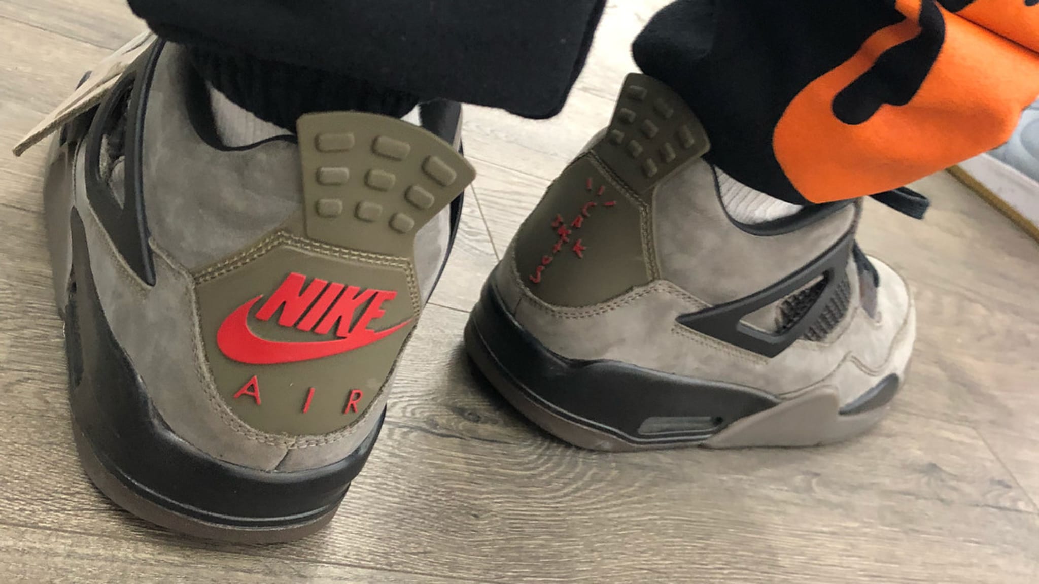 air jordan 4 travis scott olive on feet dpthekid