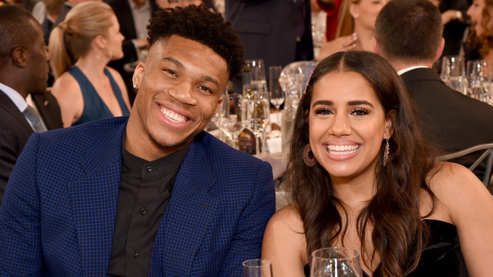 Giannis Antetokounmpo, Mariah Riddlesprigger