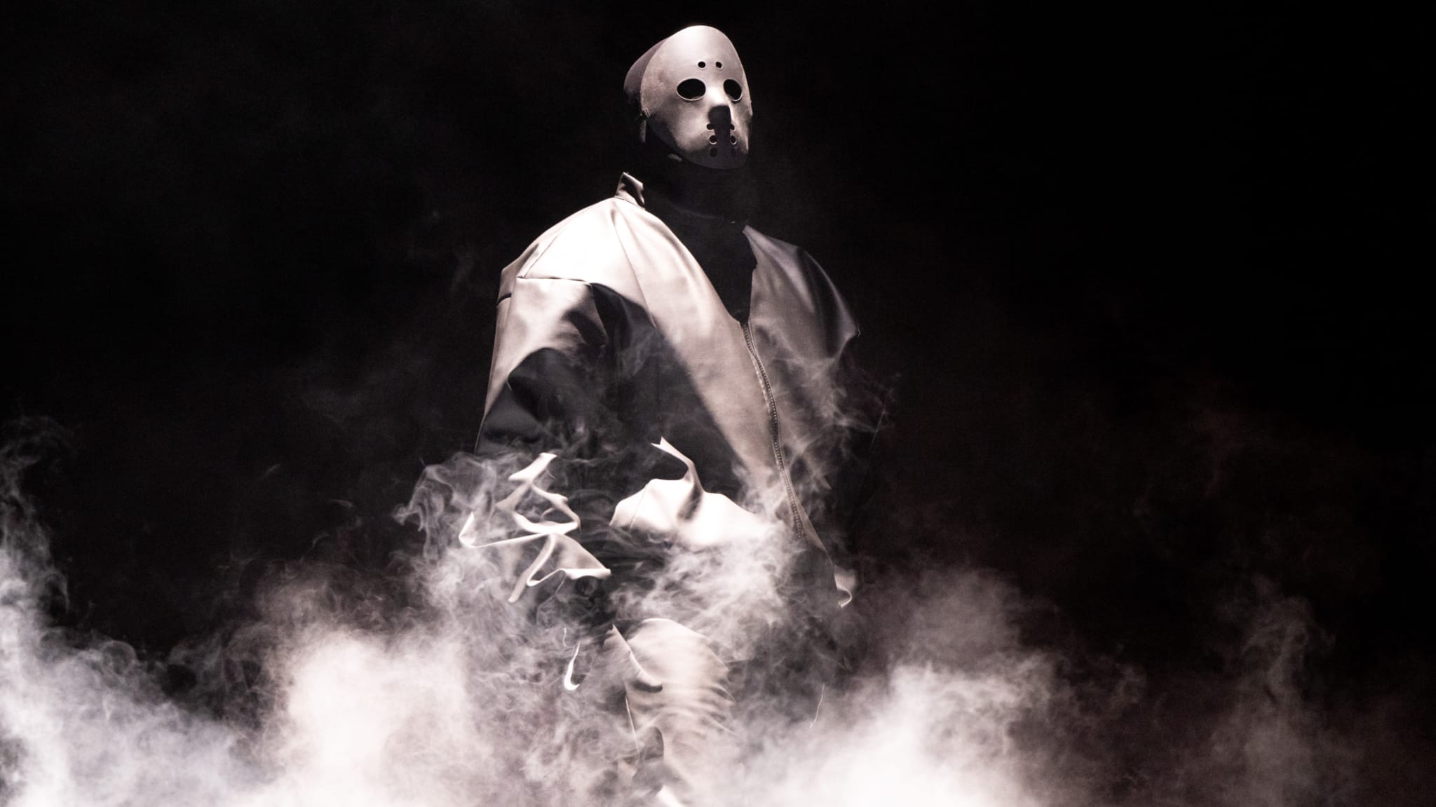 ye in mask