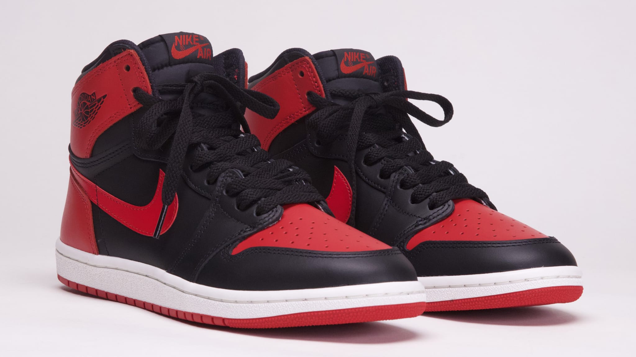 Air Jordan 1 High '85 'Banned' 