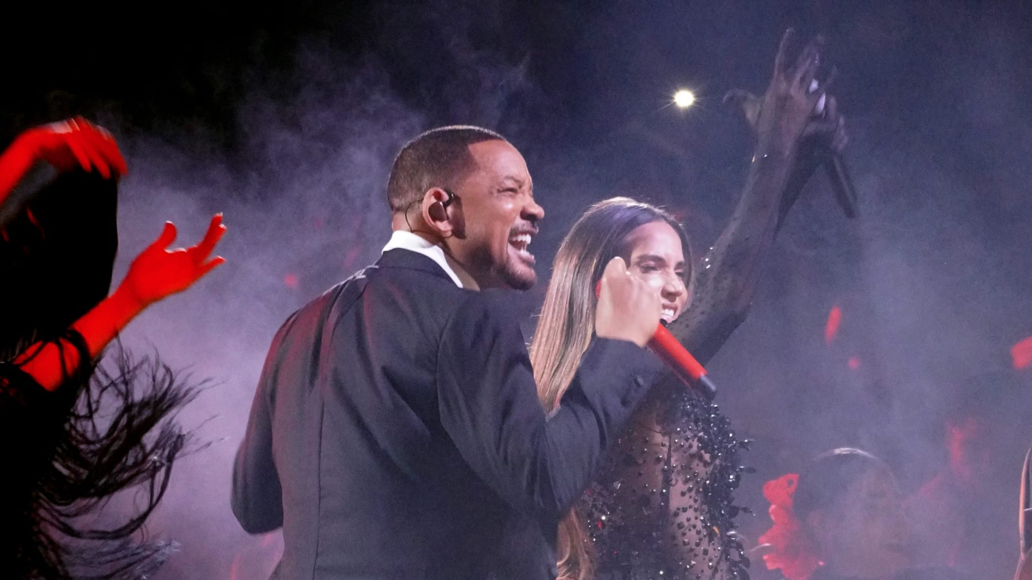 MIAMI, FLORIDA - FEBRUARY 20:(L-R) Will Smith and India Martínez perform onstage during Univision's 37th Premio Lo Nuestro at Kaseya Center on February 20, 2025 in Miami, Florida.