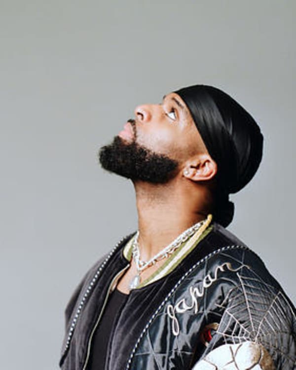 OVO Sound duo Dvsn looking up at the sky
