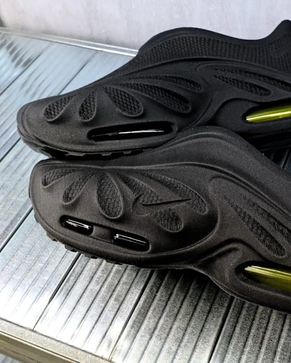 Motoi Hatsuki Nike Air Max Sneaker