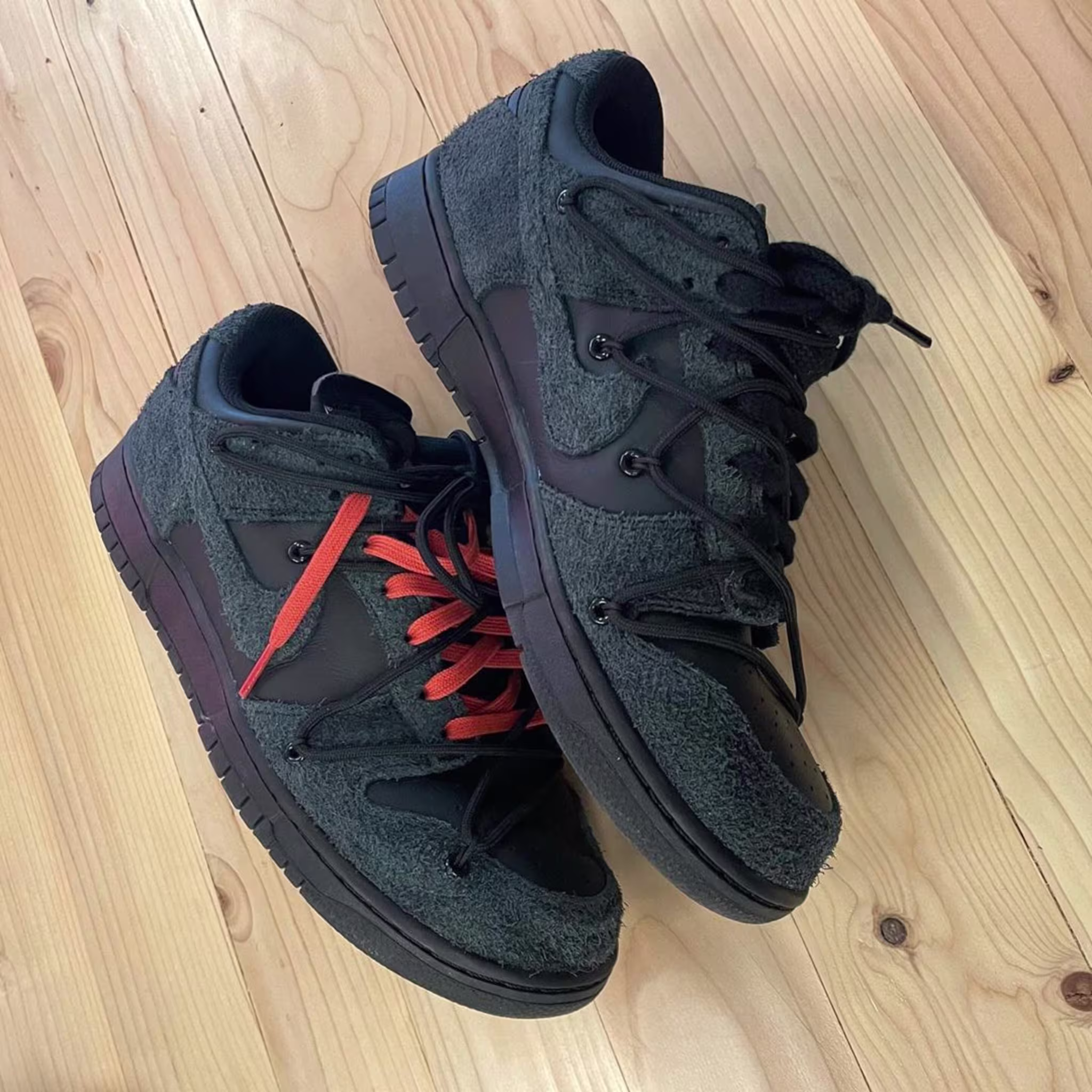 Off White x Nike Dunk Black Release Date Side
