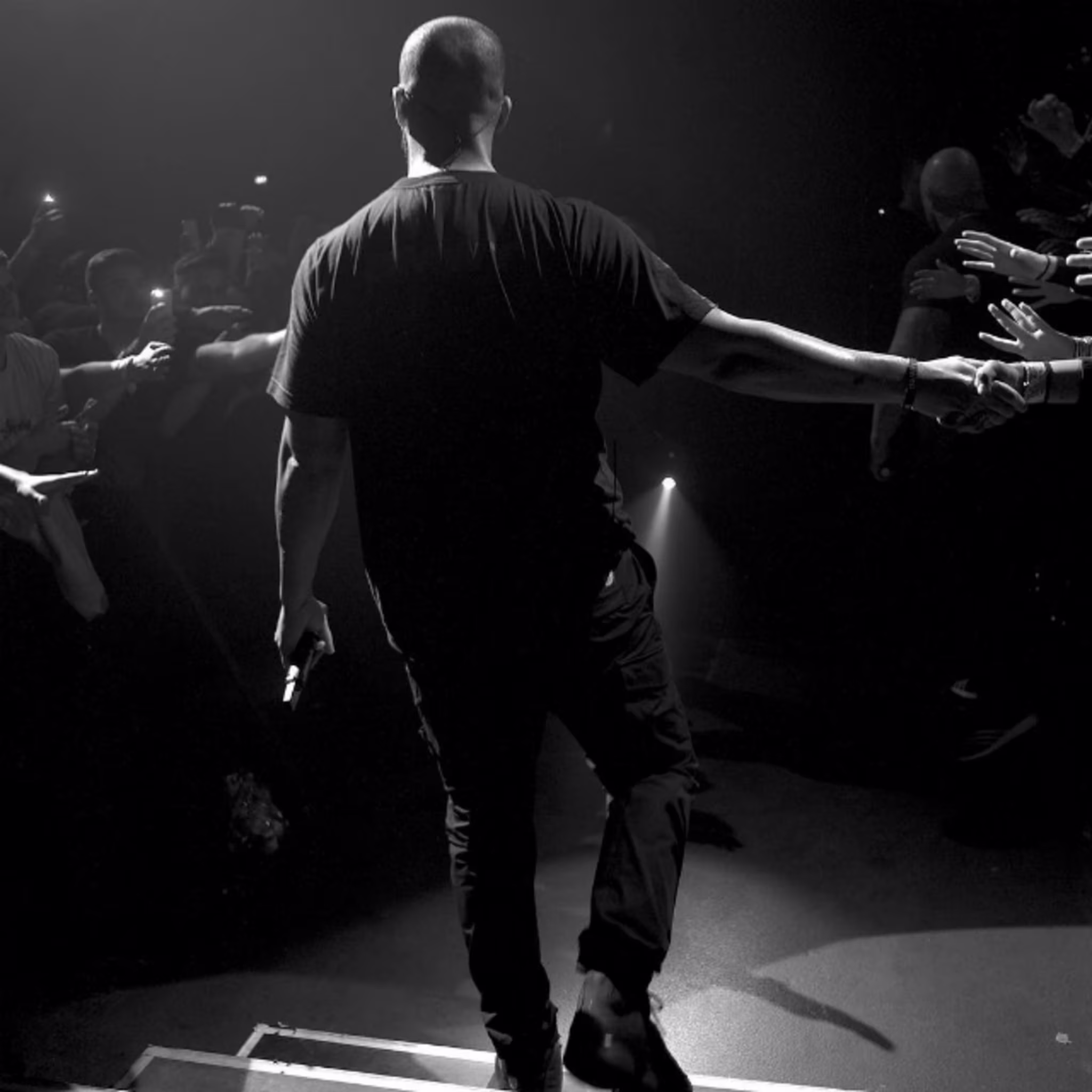 Drake's back