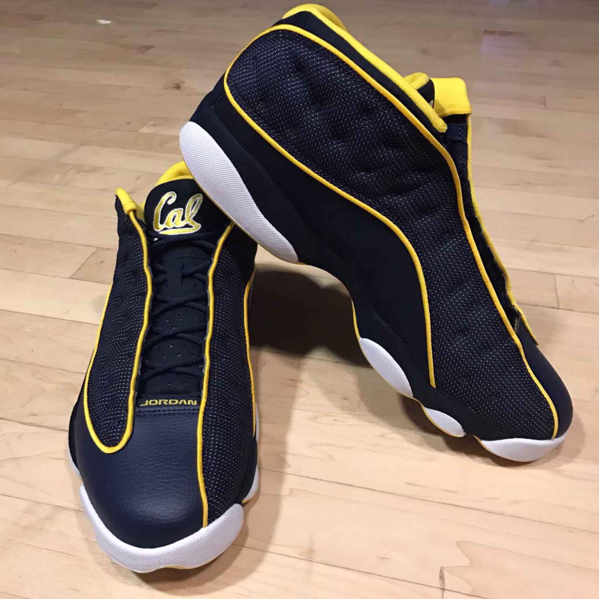 Air Jordan 13 Low PE "Cal"