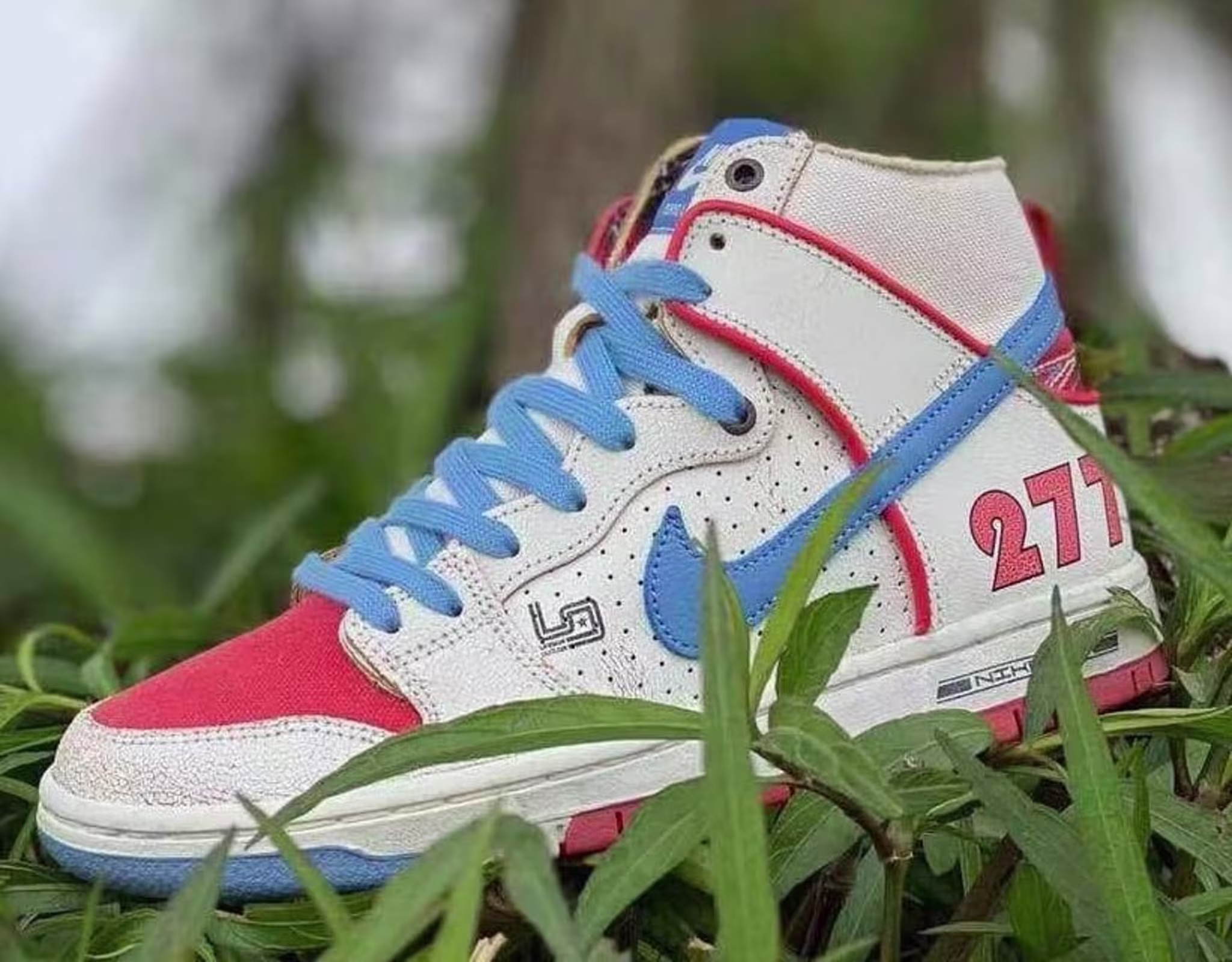 Magnus Walker x Nike SB Dunk High 'Porsche 277'