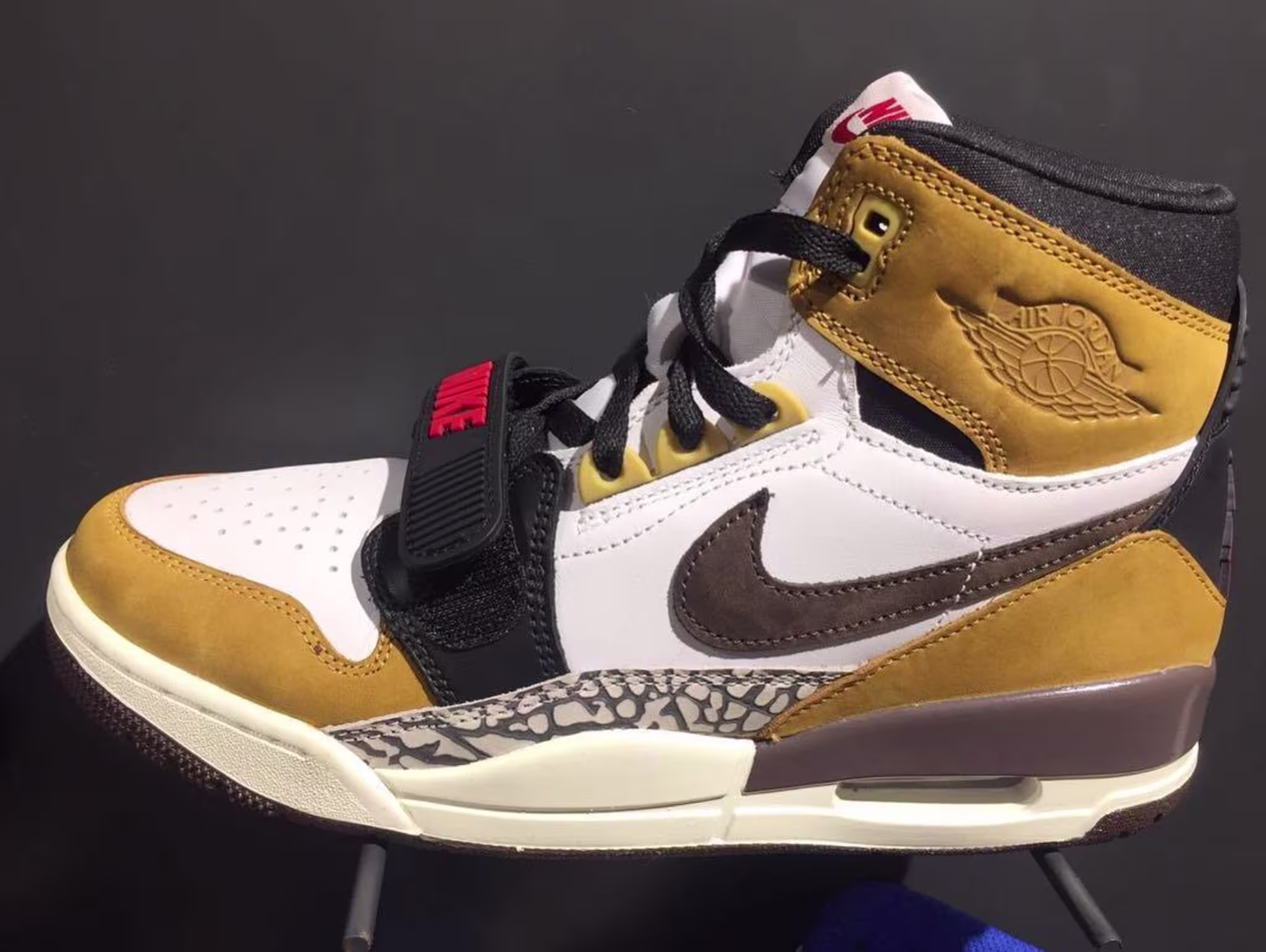 air jordan legacy 312 rookie of the year release date