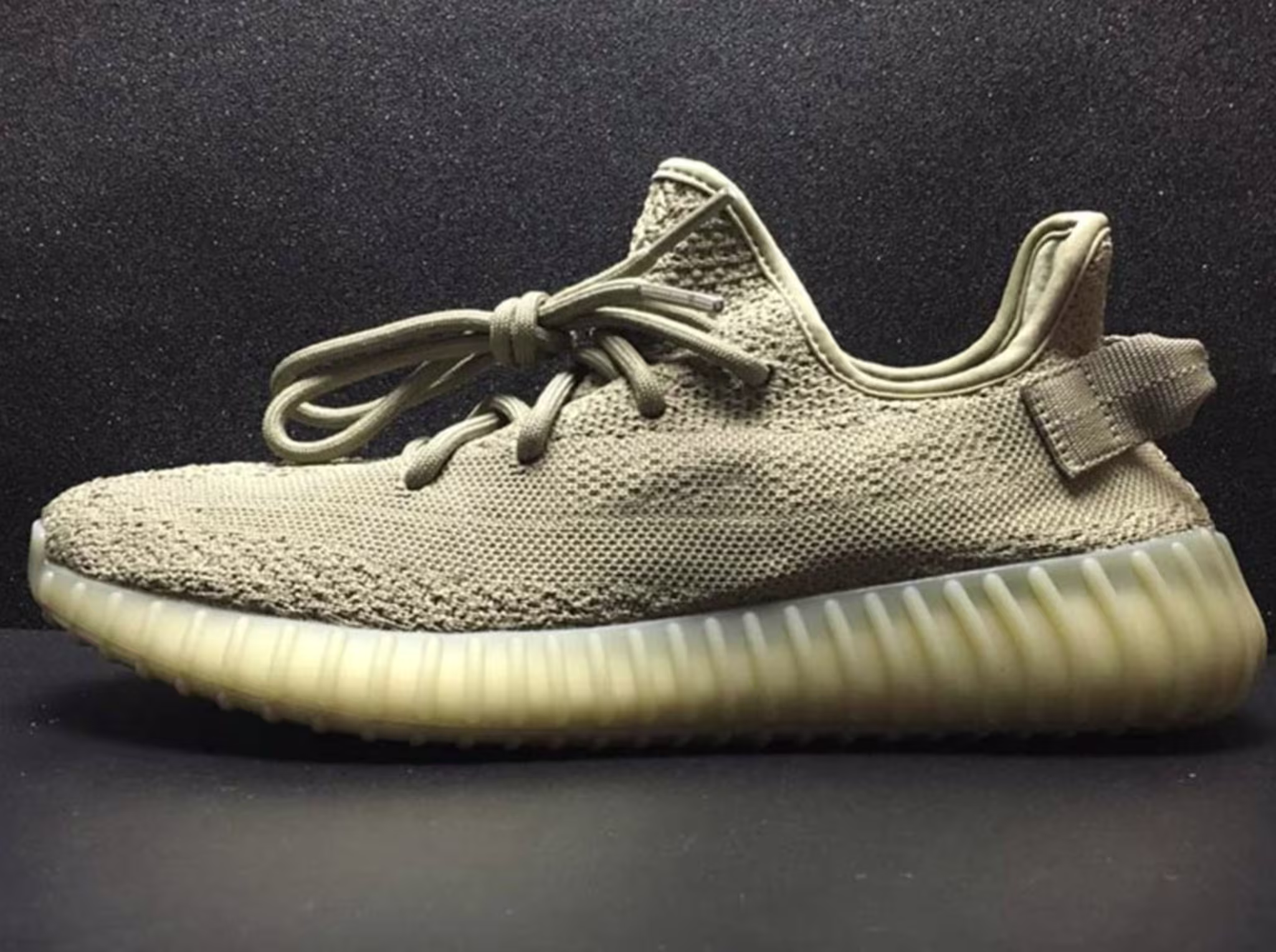 Adidas Yeezy Boost 350 V2 DA9572 Dark Green Profile