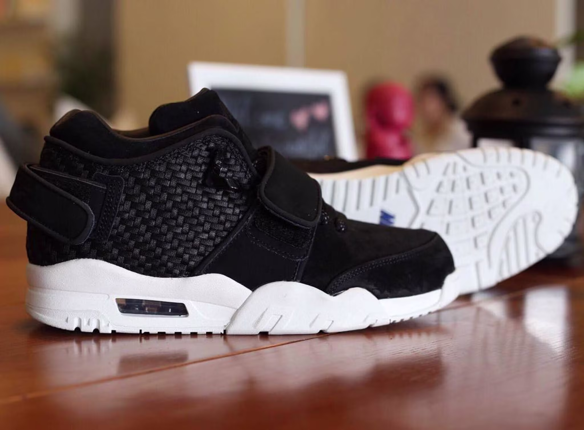 Nike Air Trainer Cruz Black Suede 777535 004 In Hand