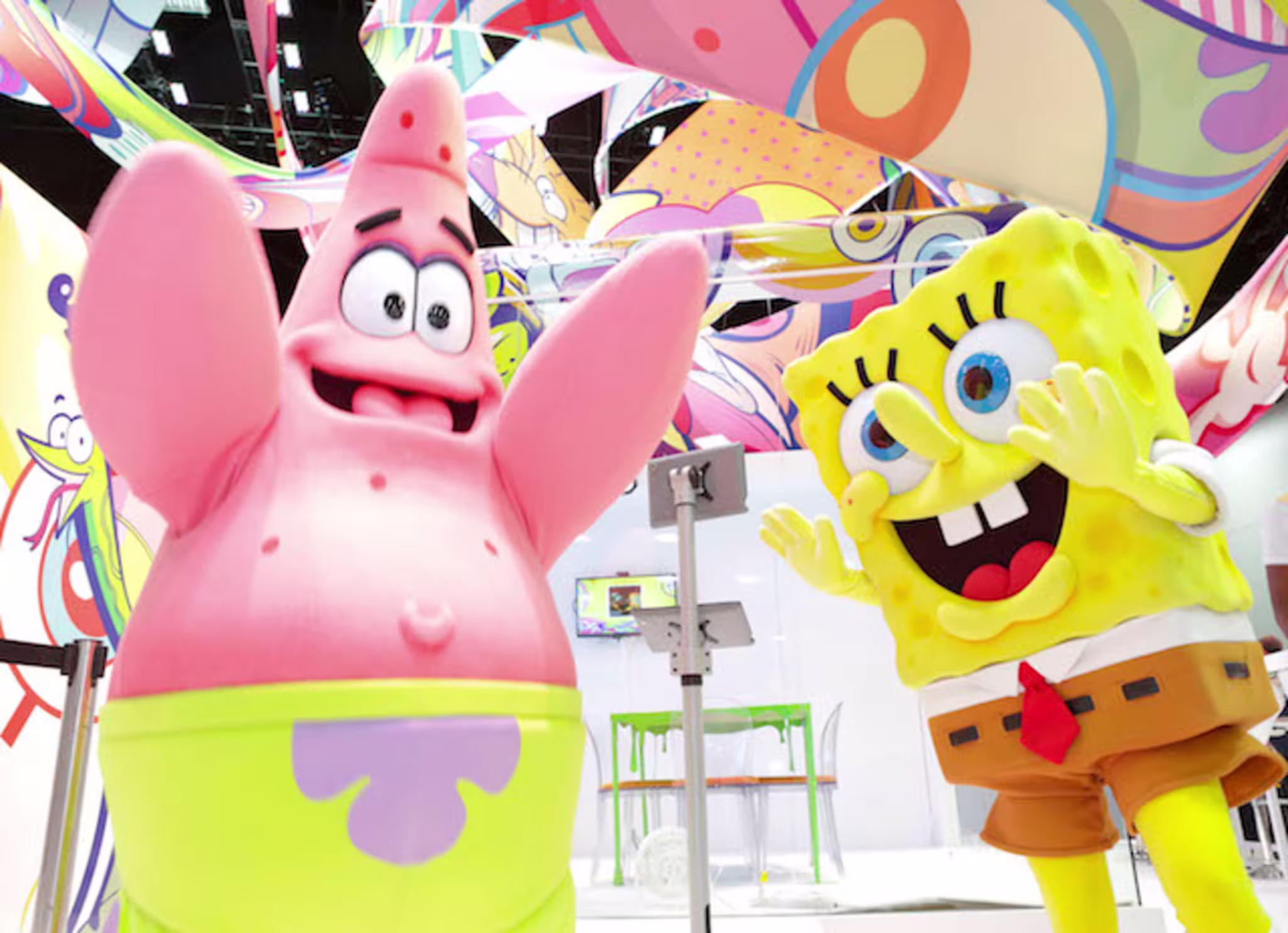 This is a picture of Patrick and Spongebob.
