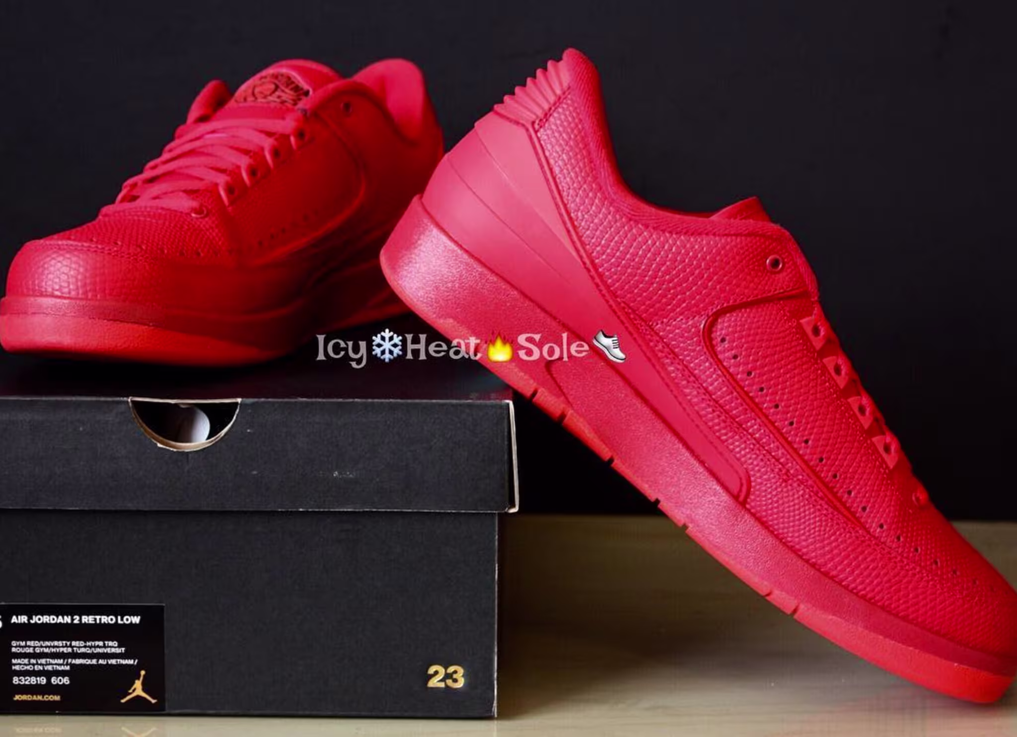 Red Jordan 2 Low