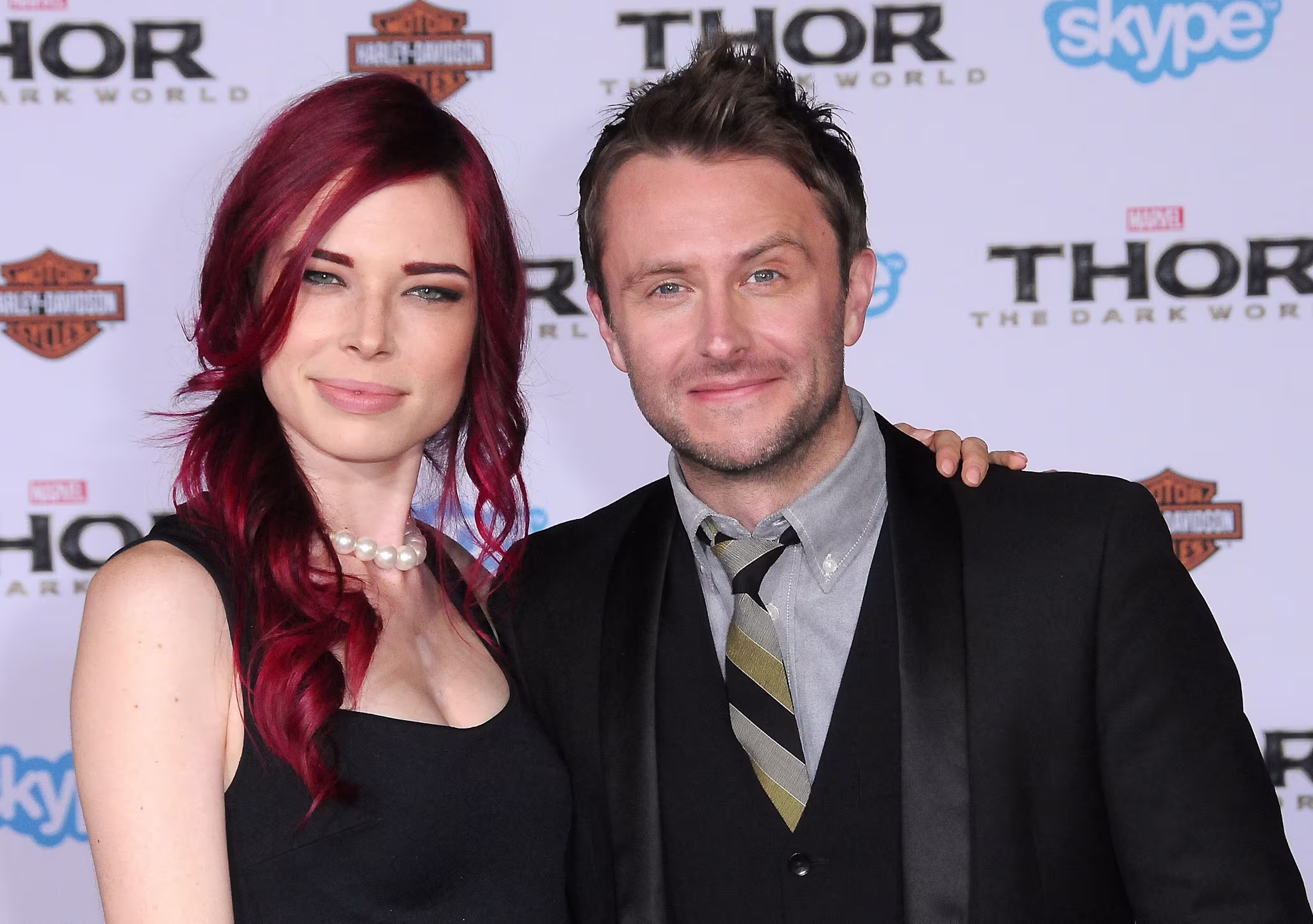 Chloe Dykstra and Chris Hardwick