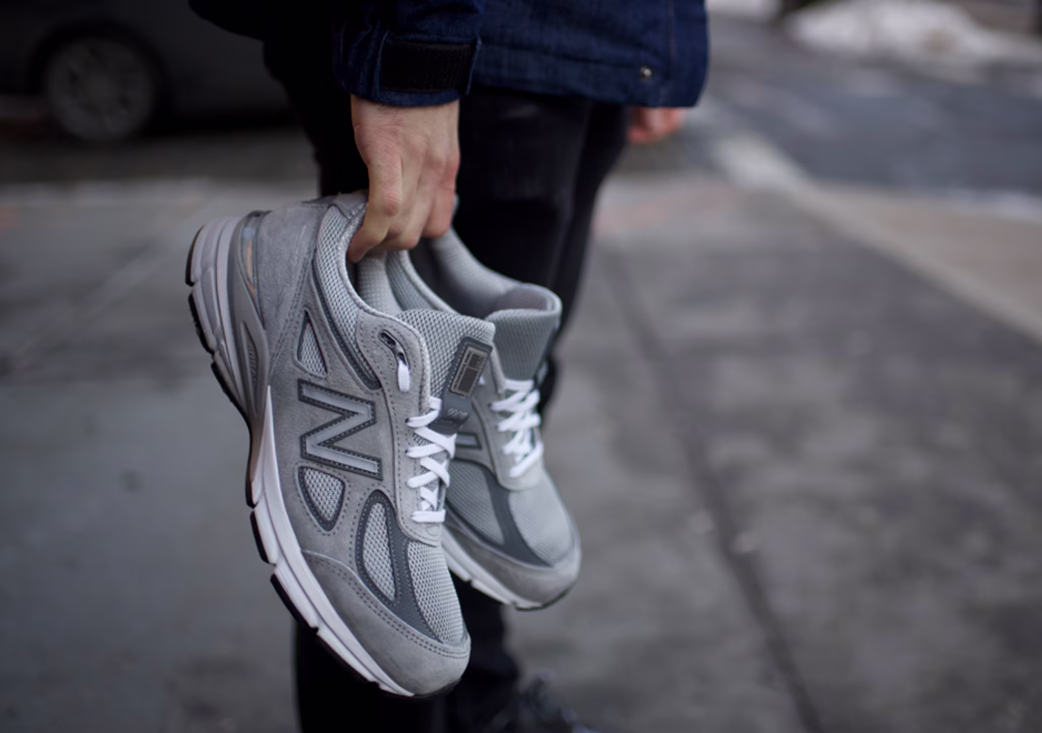 New Balance 990