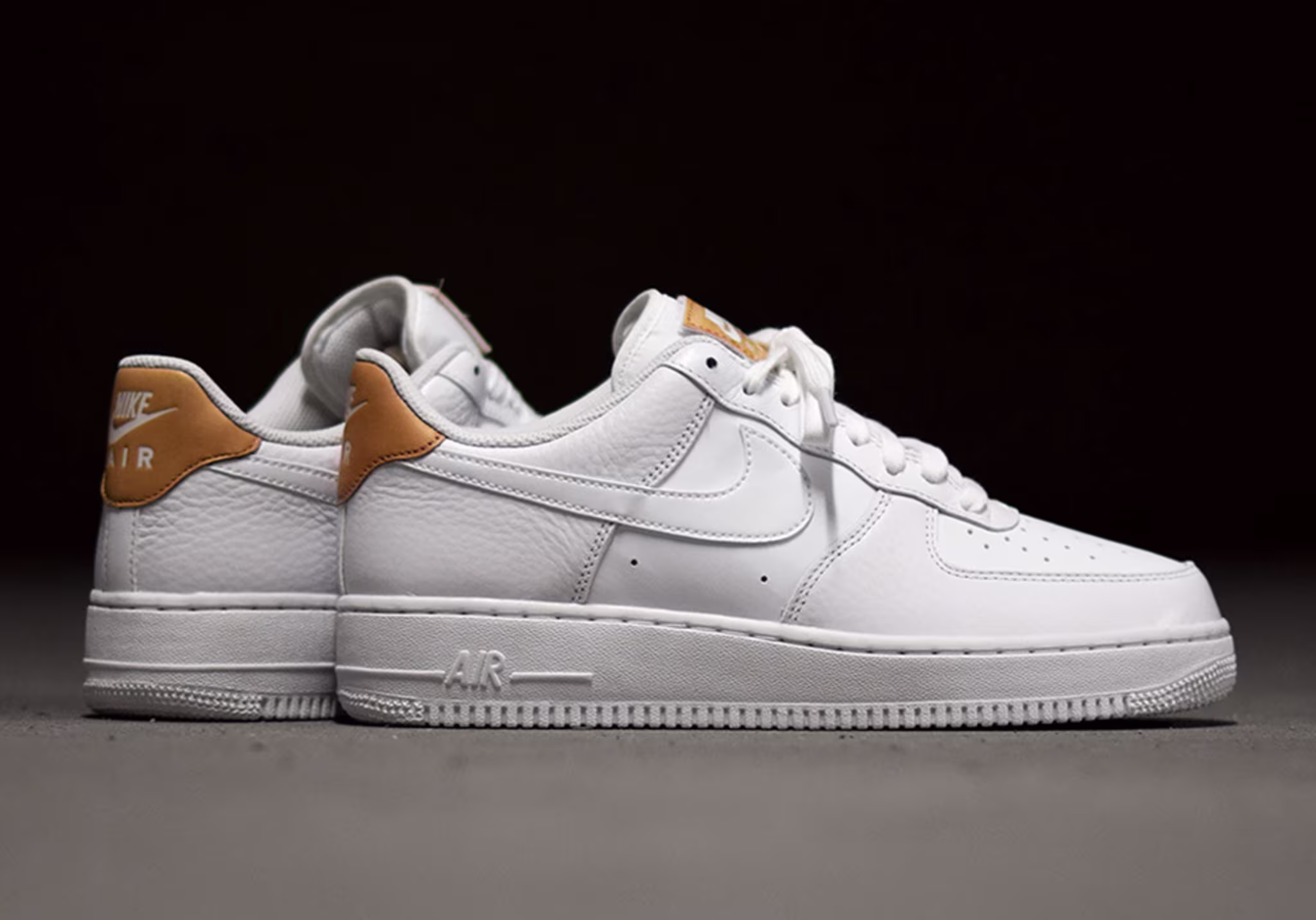 nike air force 1 low white vachetta tan 01 1