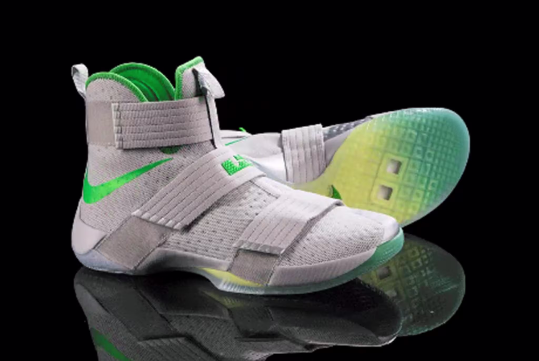 Oregon Ducks Nike LeBron Soldier 10