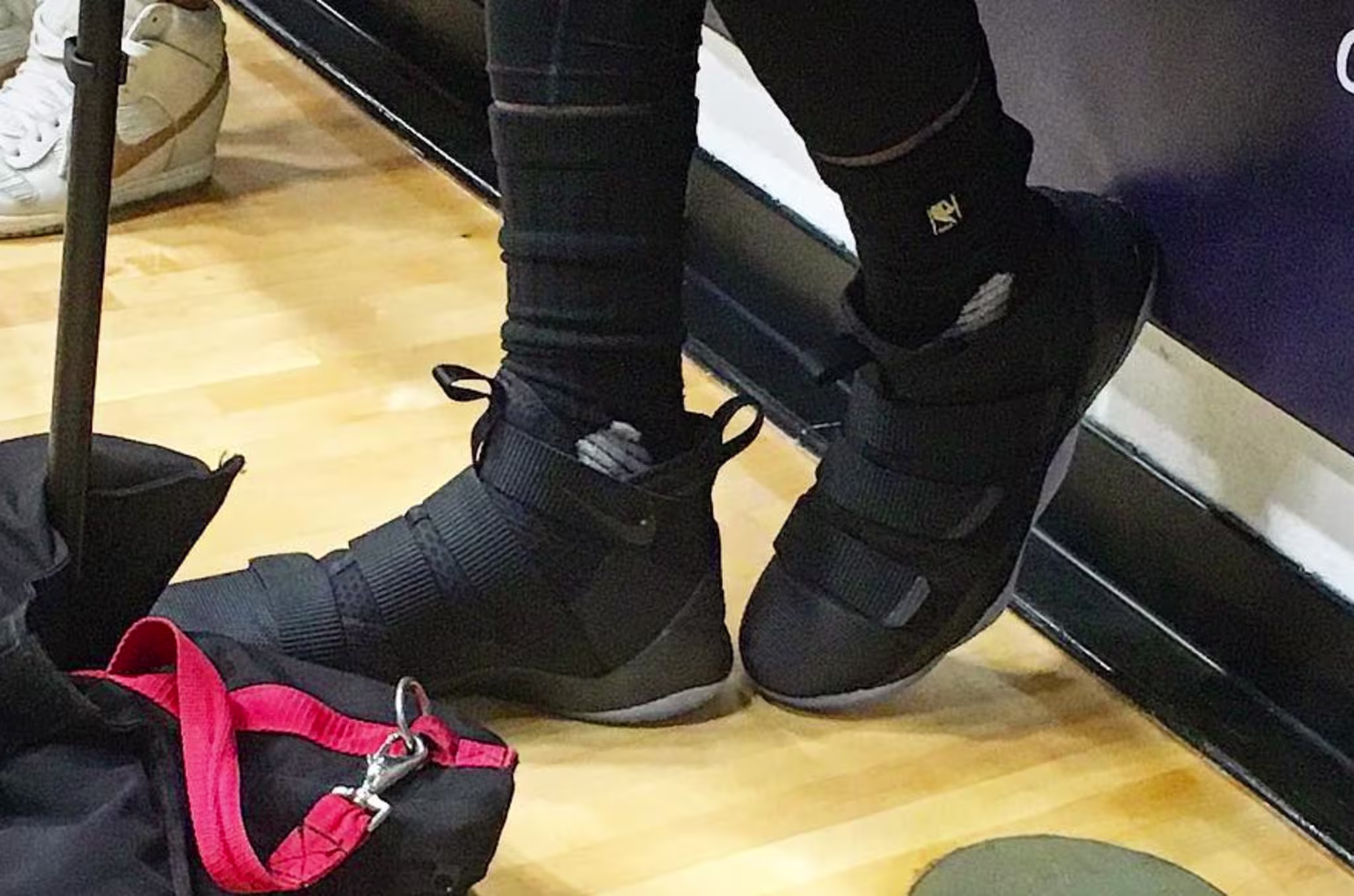 Nike LeBron Soldier 11 Triple Black
