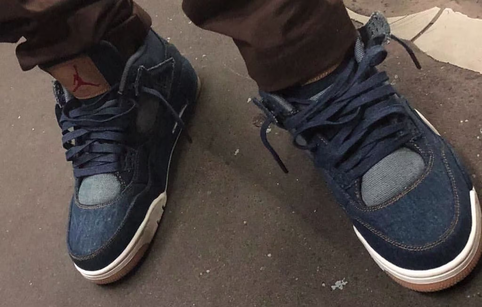 Levi's x Air Jordan 4 IV Blue Denim Release Date AO2571 401