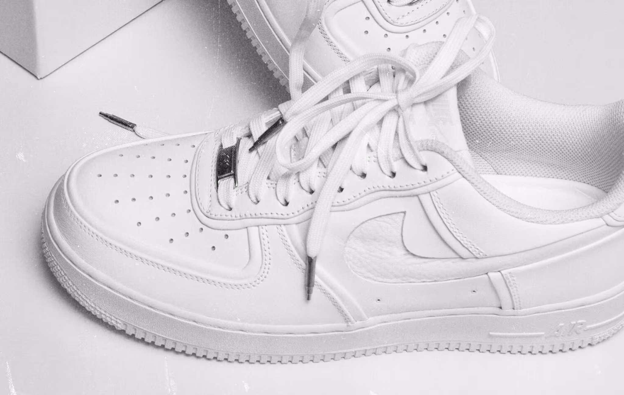 John Elliott x Nike Air Force 1 Low ComplexCon (1)