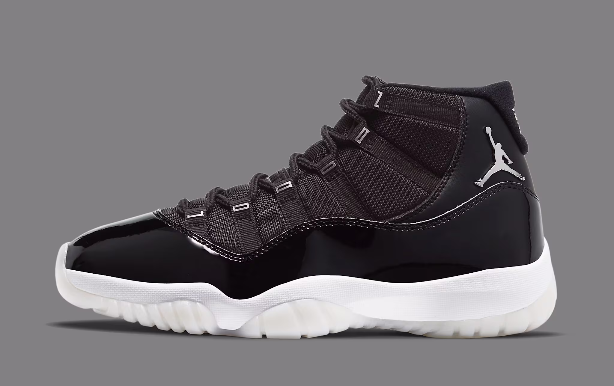 Air Jordan 11 Retro 'Jubilee' CT8012 011 Lateral