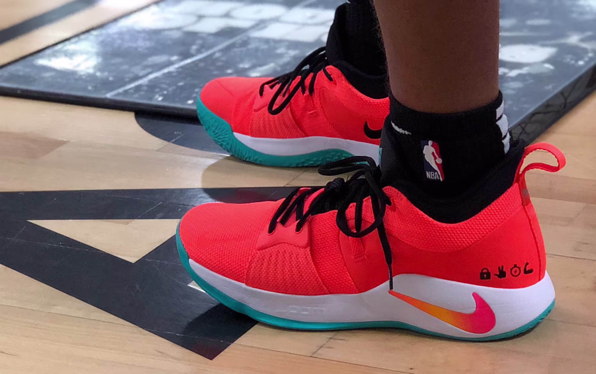 Nike PG 2 'The Academy'