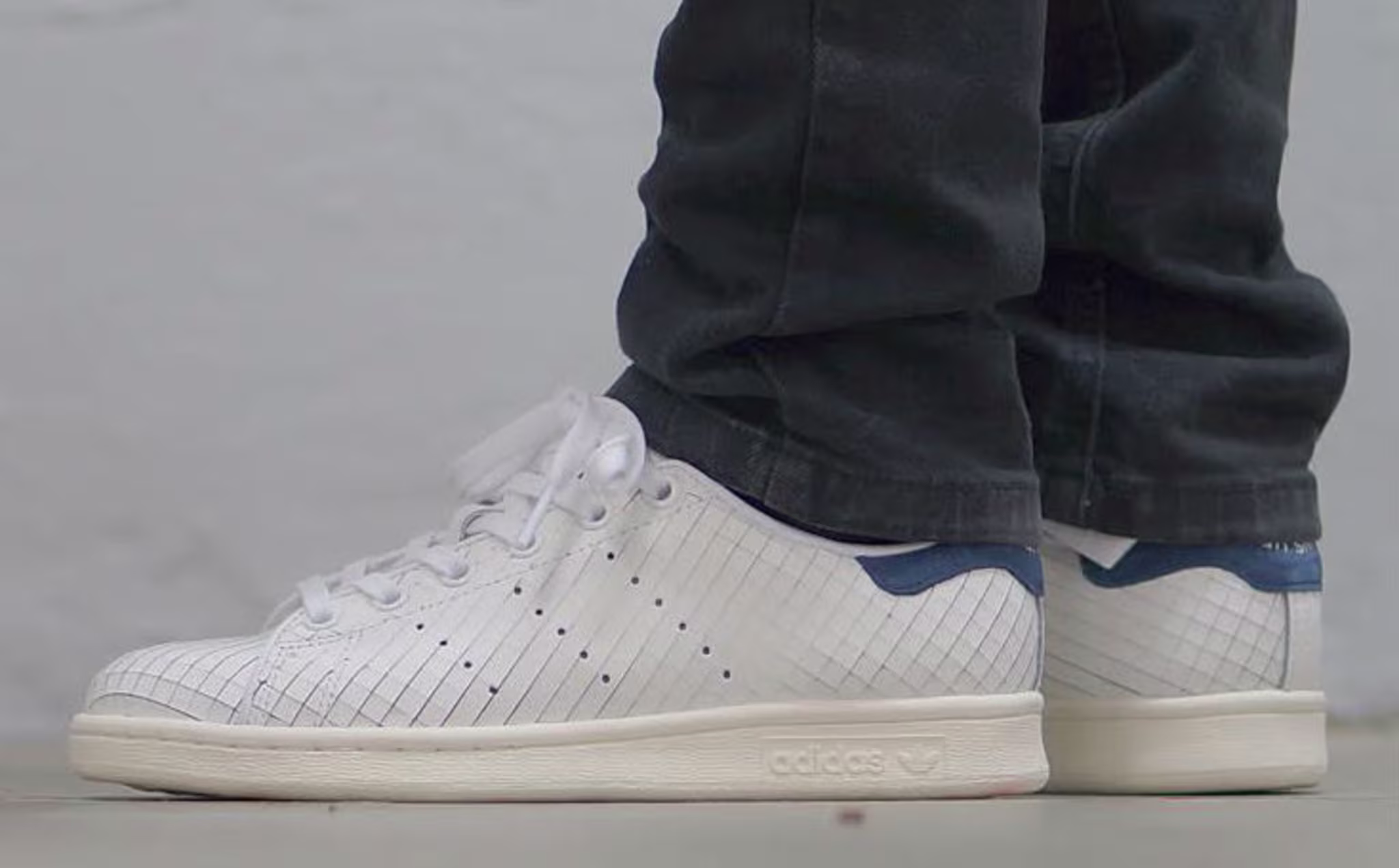 Adidas Stan Smith Sliced Leather White/Navy On Foot S32259