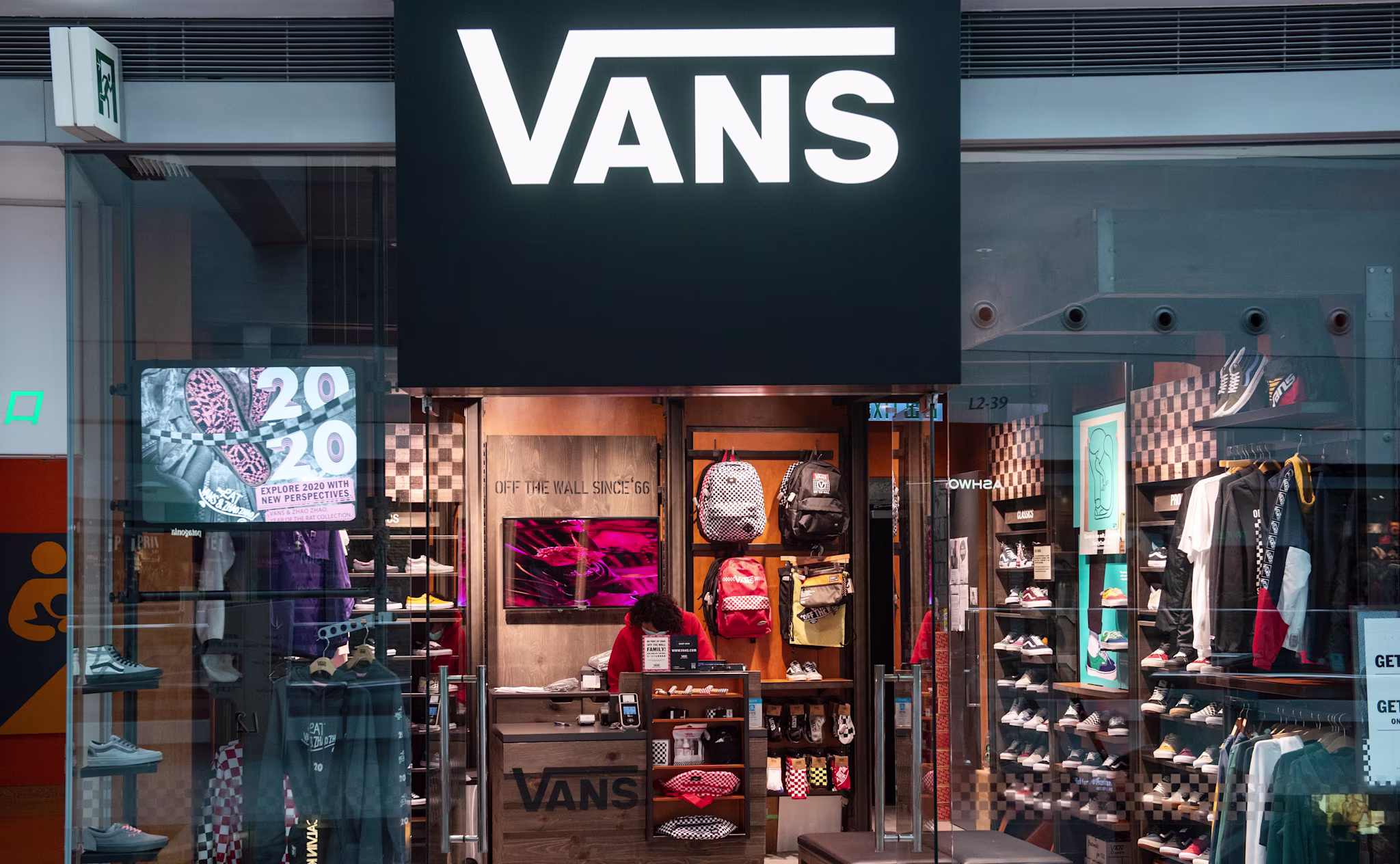 Vans Store