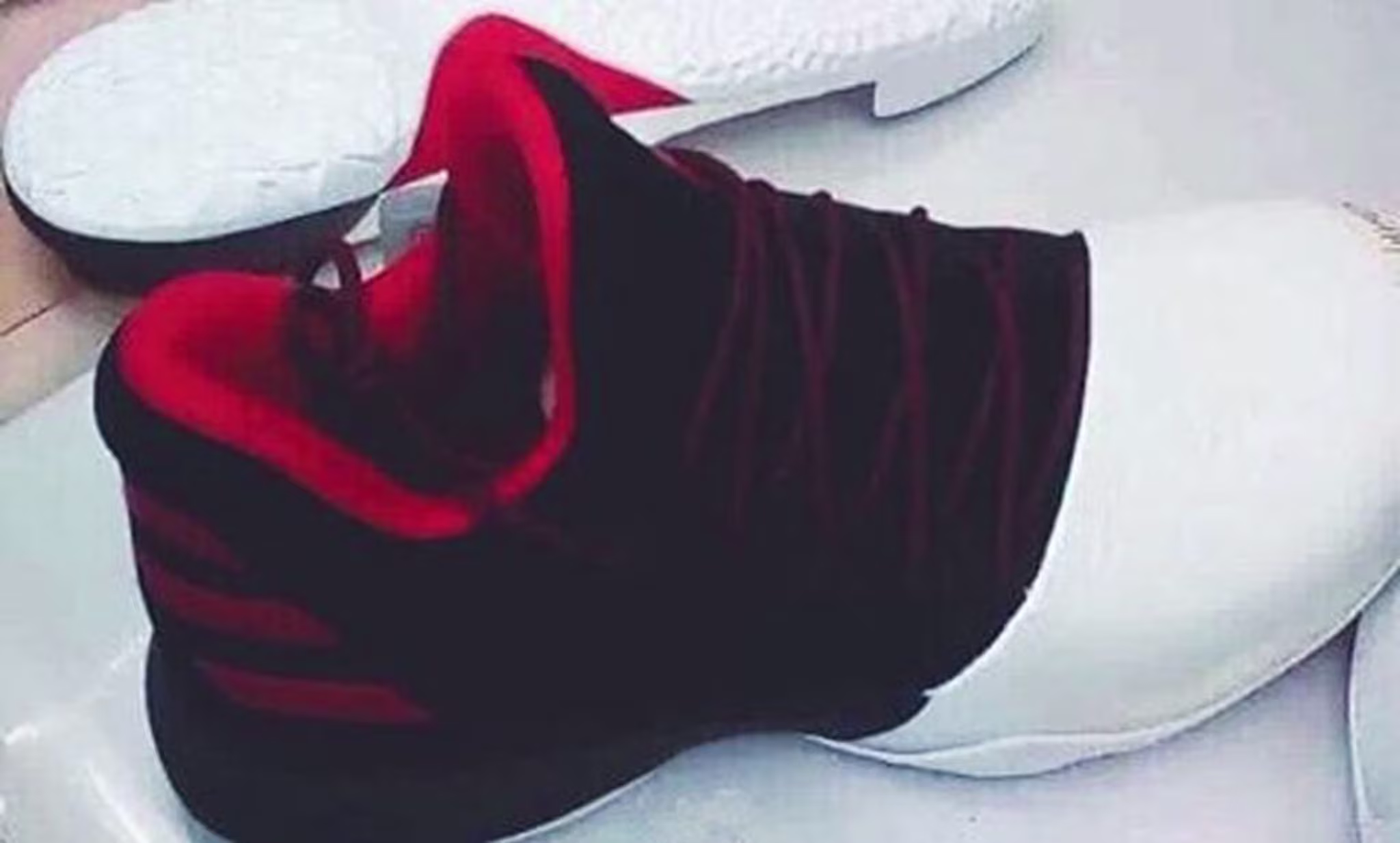 Adidas James Harden 1 Sneaker