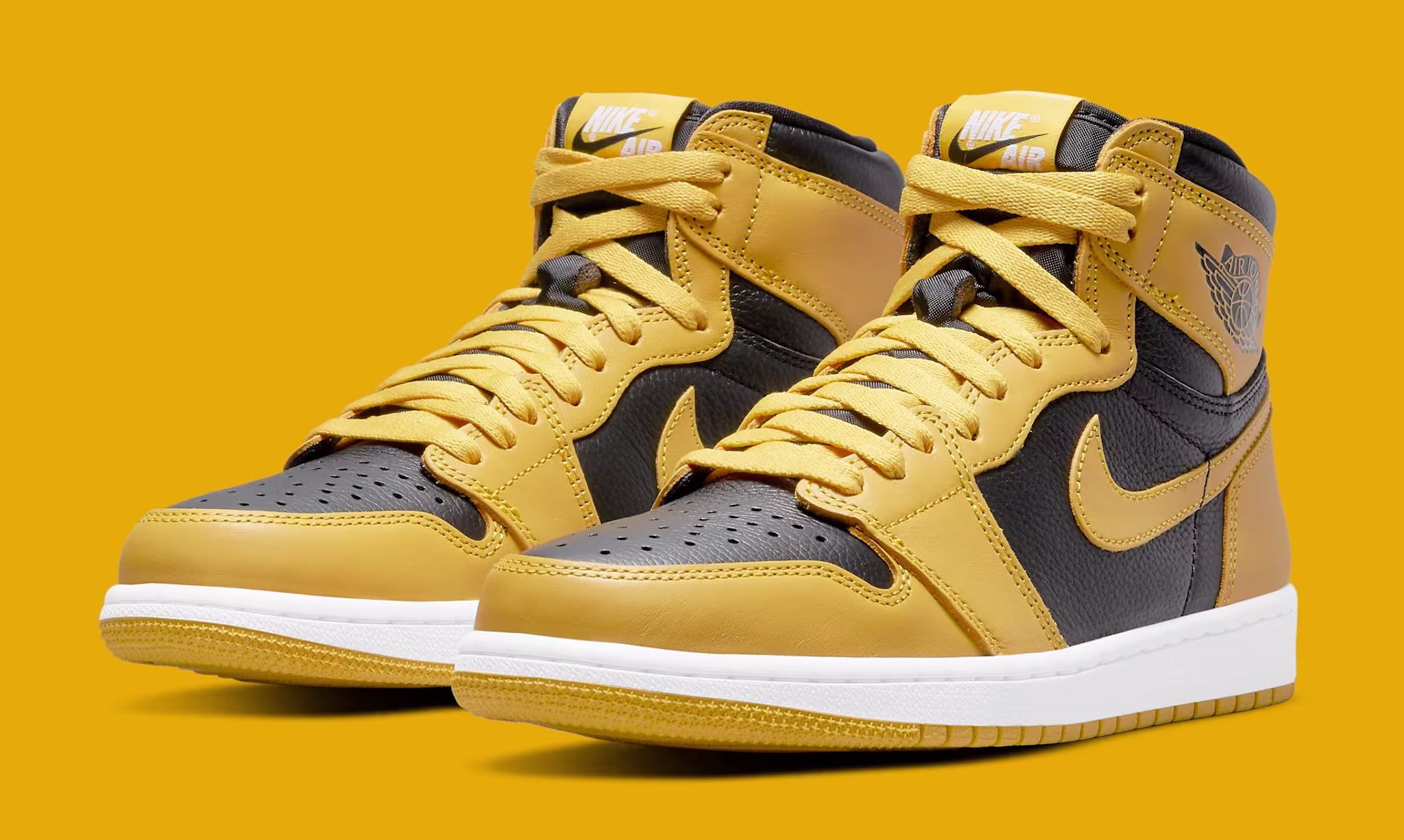 Air Jordan 1 Retro High OG 'Pollen' 555088-701 Pair