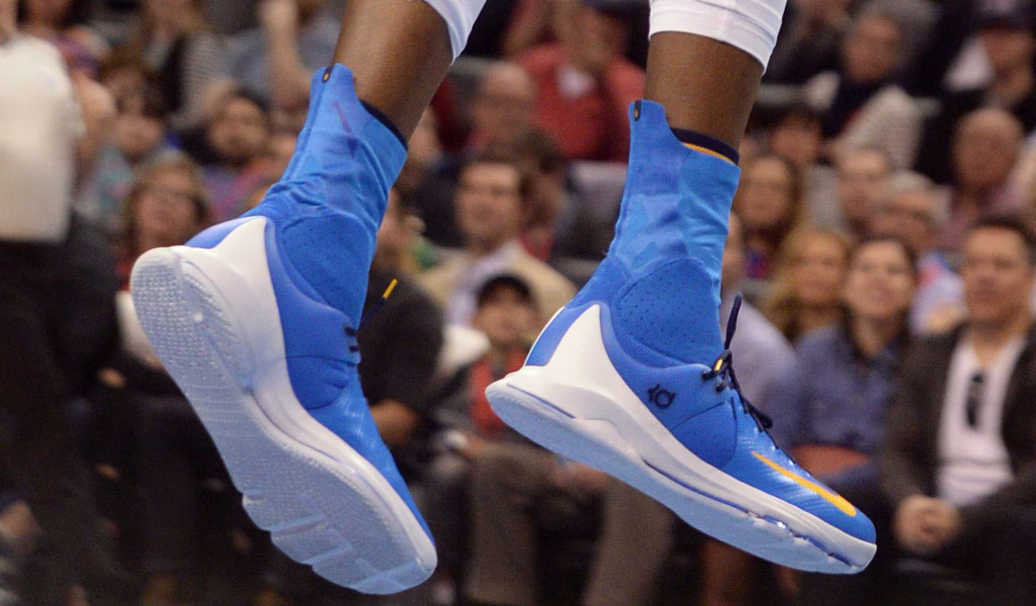 Kevin Durant Wearing the Blue/Yellow Nike KD 8 Elite