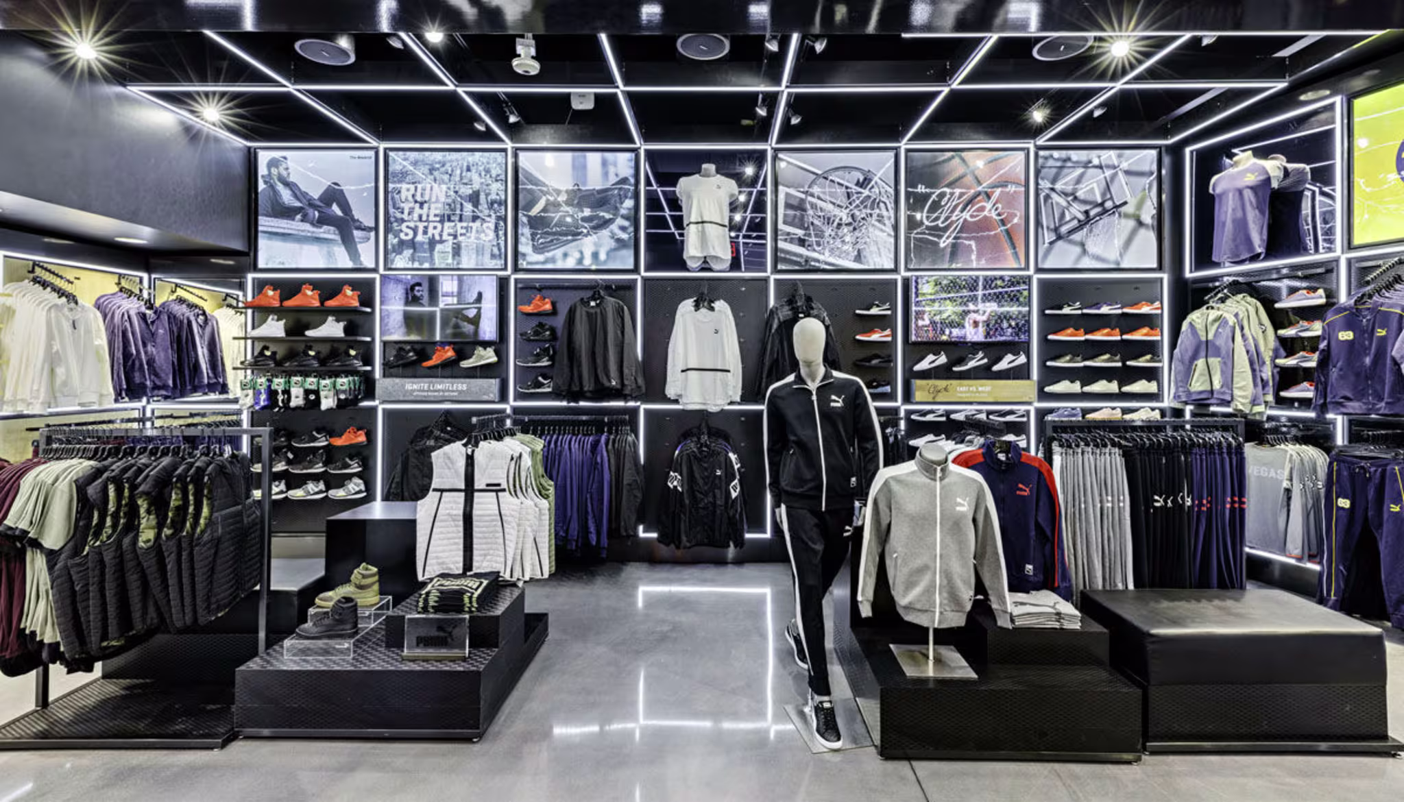 Foot Locker Times Square (8)