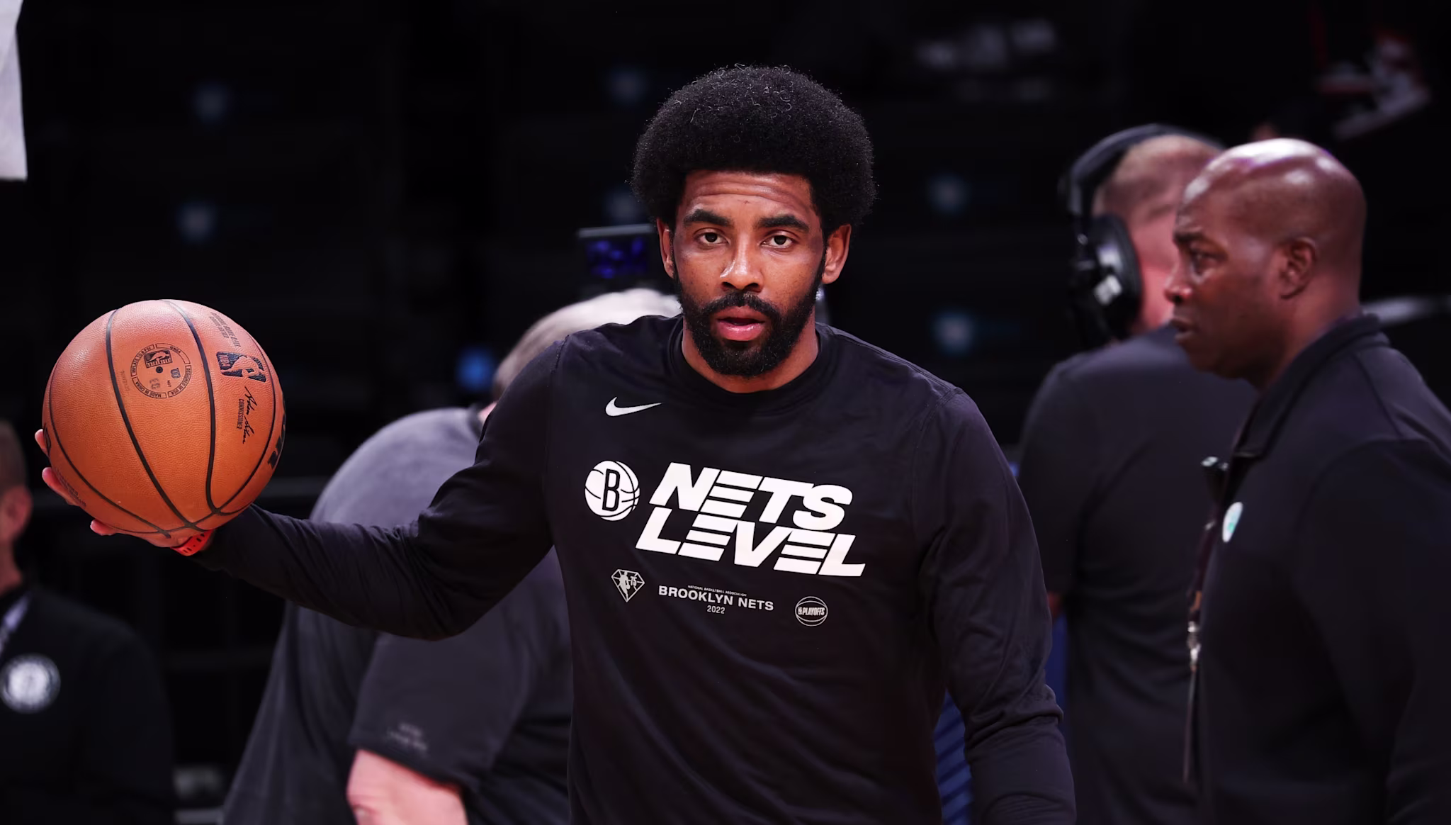 kyrie irving calls out media