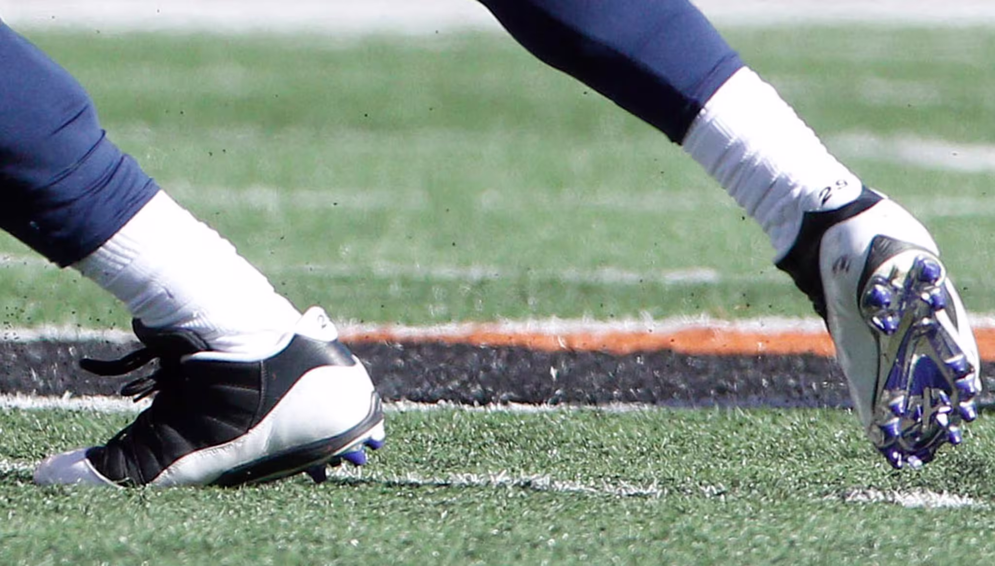 Earl Thomas wearing 'Tuxedo' Air Jordan 11 Low Cleats (1)